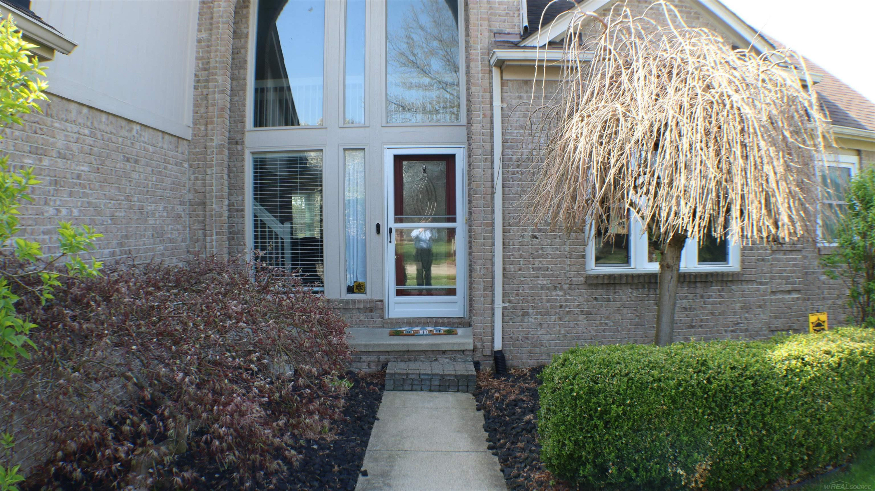 21528 Mackenzie Drive, MI 48044 — Photo 15