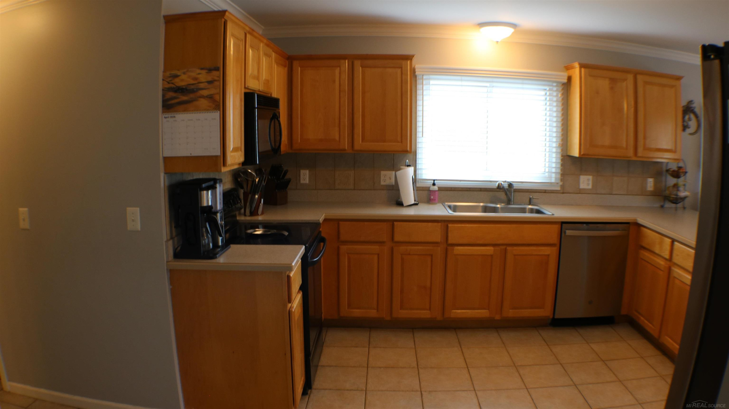 21528 Mackenzie Drive, MI 48044 — Photo 17