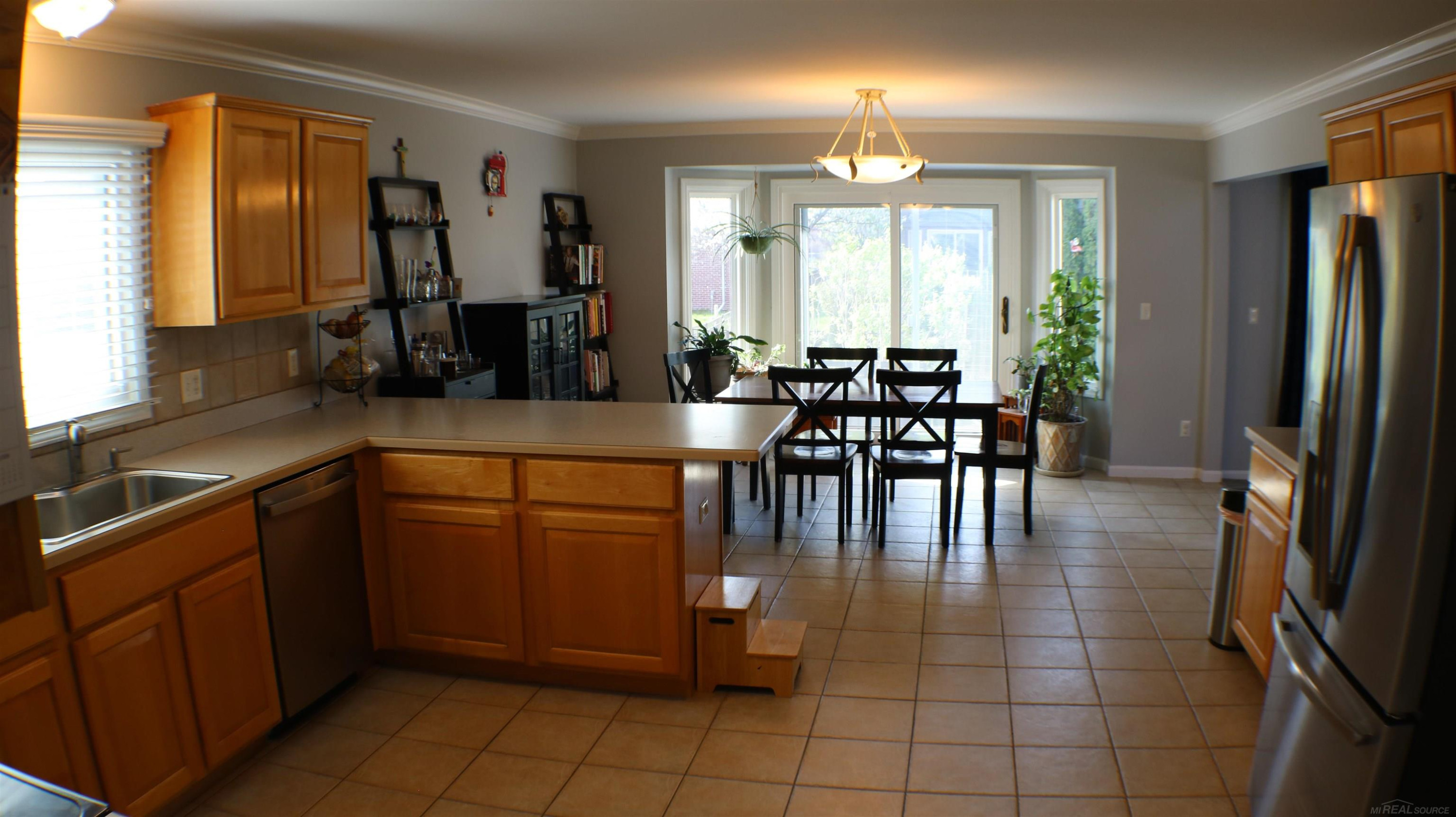 21528 Mackenzie Drive, MI 48044 — Photo 18