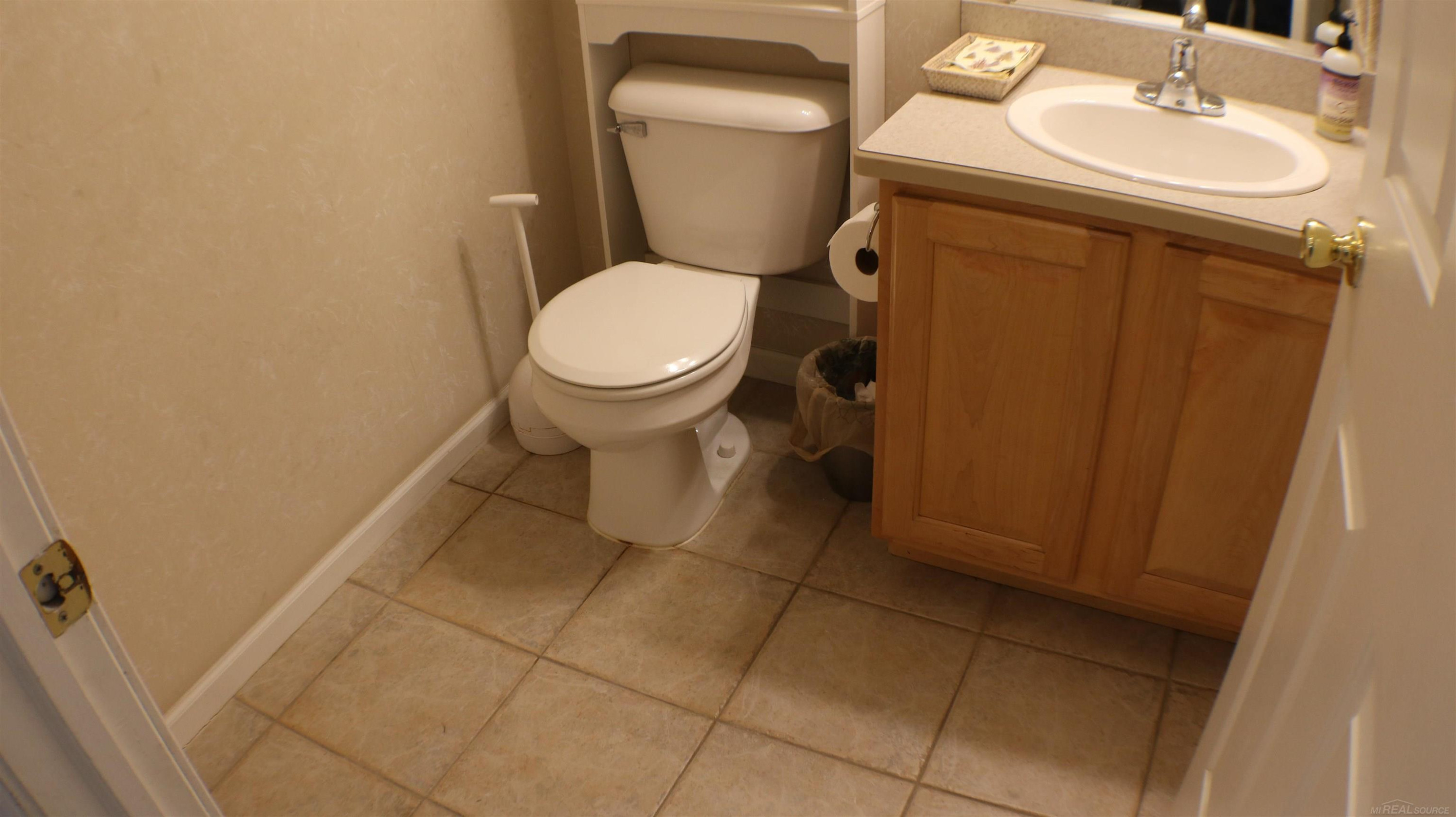 21528 Mackenzie Drive, MI 48044 — Photo 21