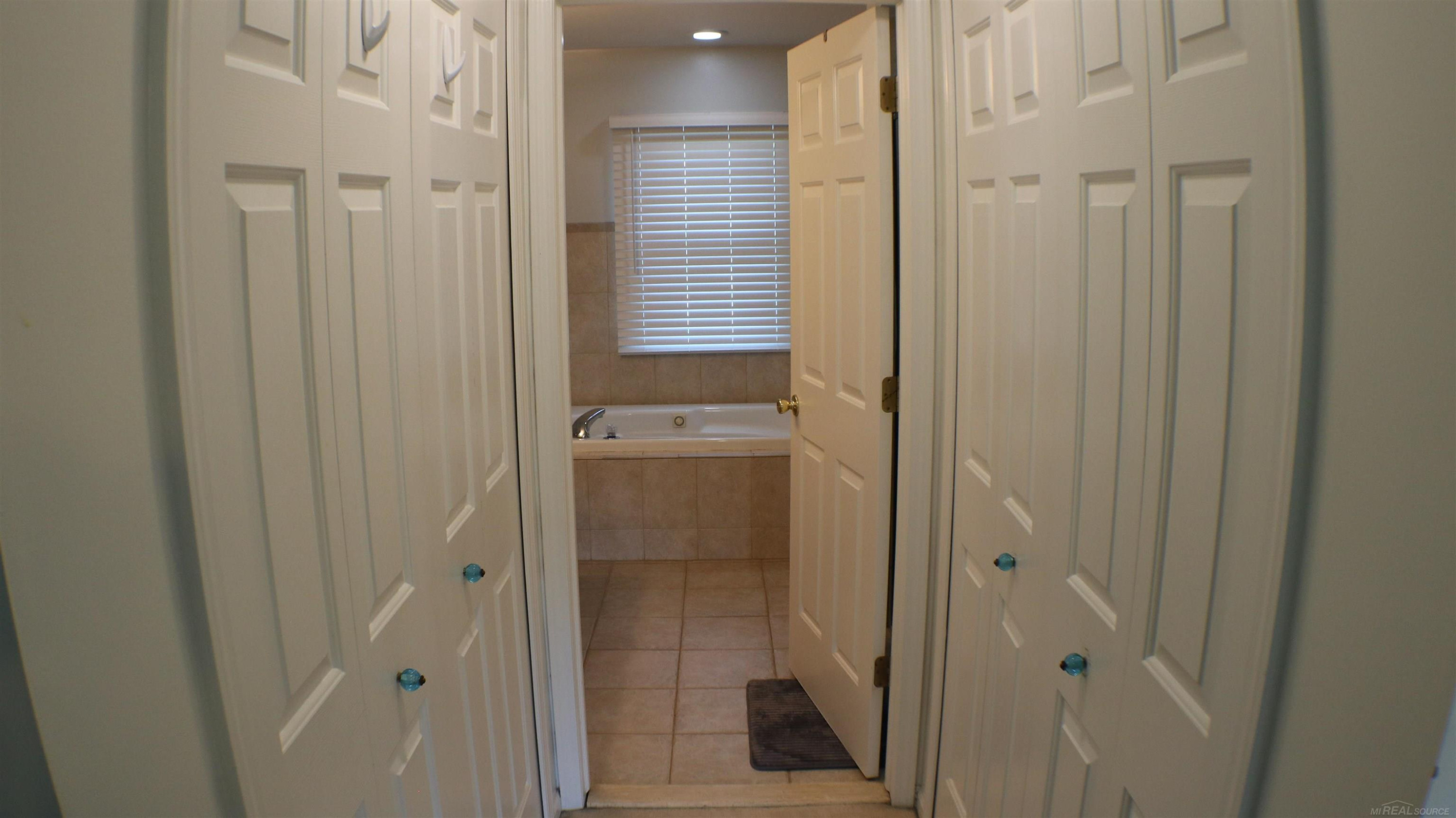 21528 Mackenzie Drive, MI 48044 — Photo 32
