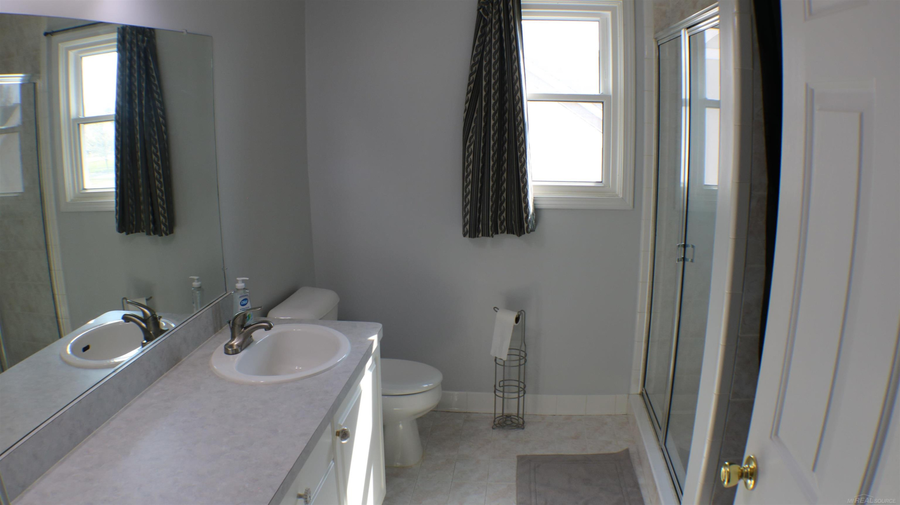 21528 Mackenzie Drive, MI 48044 — Photo 40