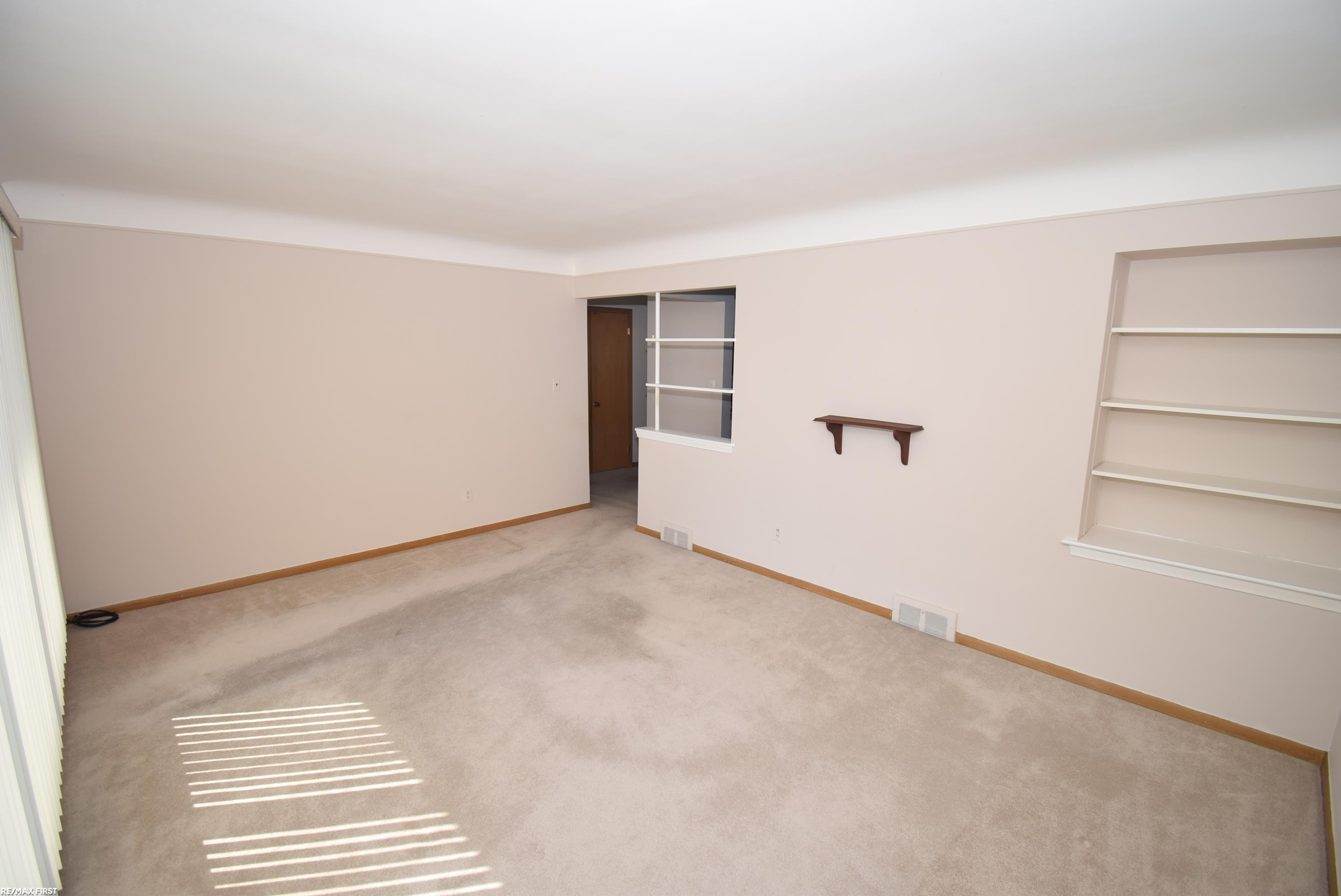 30112 Gloria Street, Saint Clair Shores, MI 48082 — Photo 5
