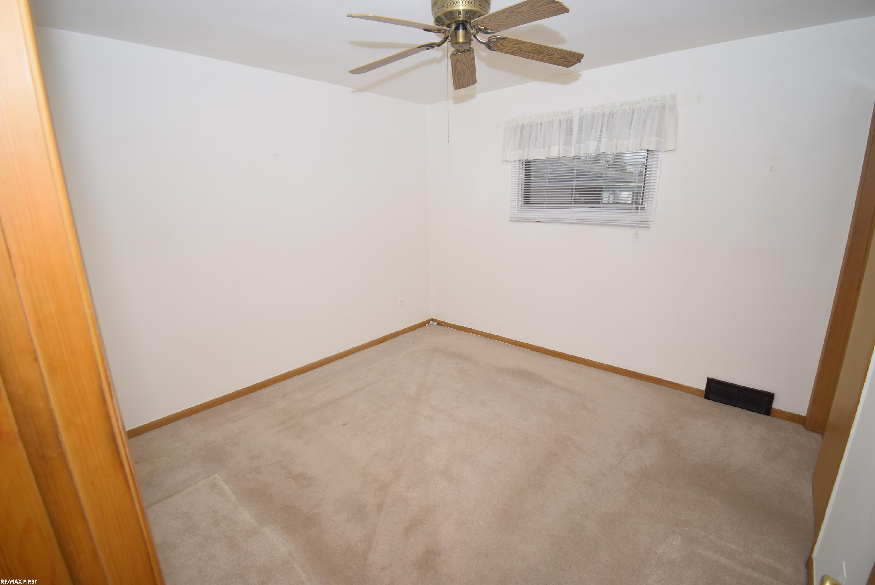 30112 Gloria Street, Saint Clair Shores, MI 48082 — Photo 8