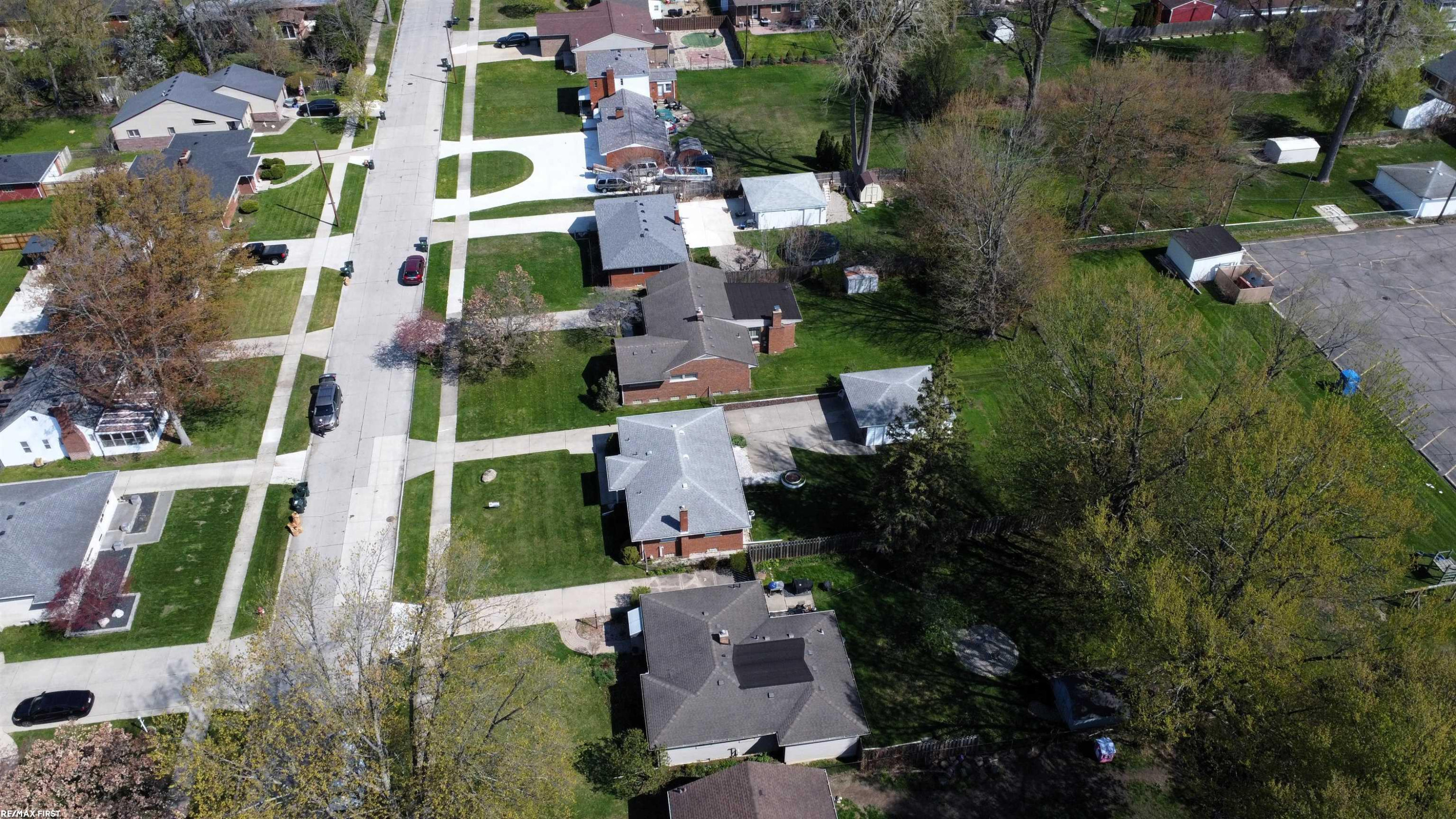 30112 Gloria Street, Saint Clair Shores, MI 48082 — Photo 34