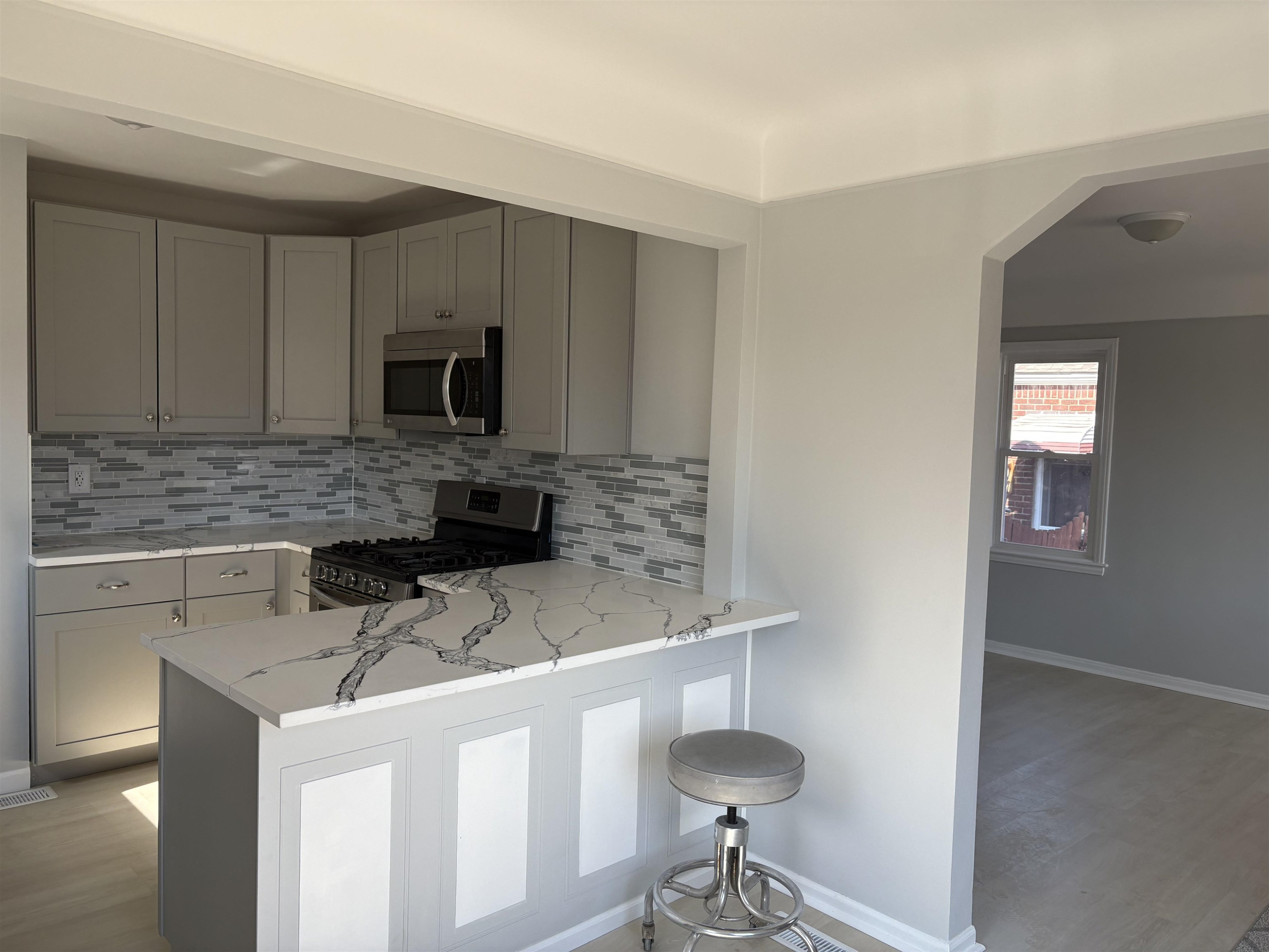 1072 11th Street, Wyandotte, MI 48192 — Photo 3
