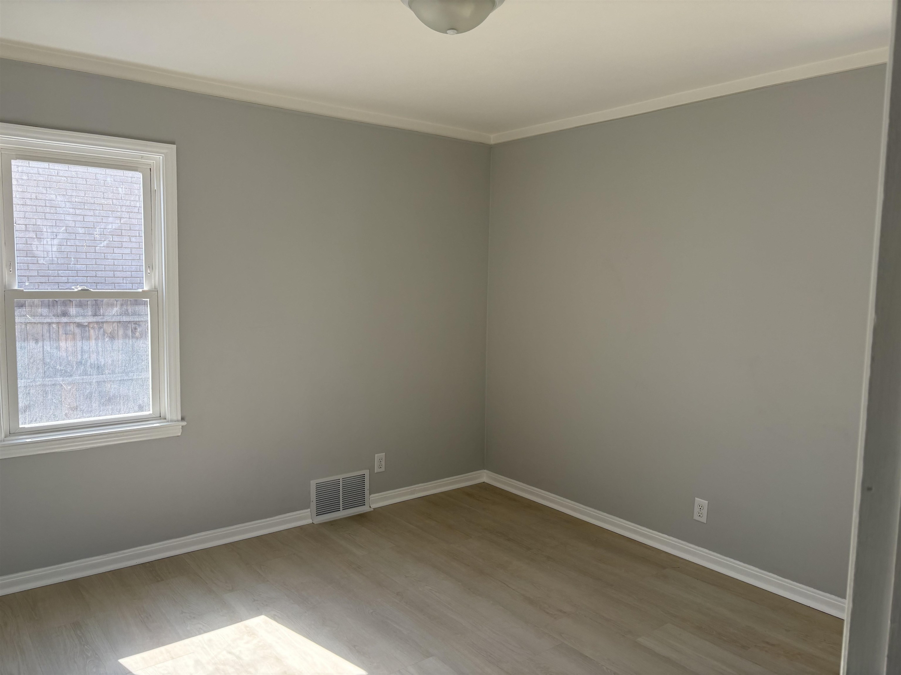 1072 11th Street, Wyandotte, MI 48192 — Photo 8