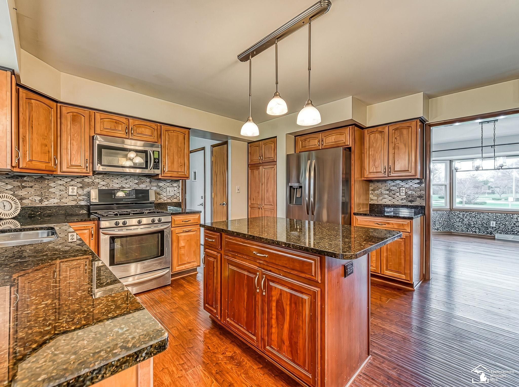 1060 Hollywood Drive, Monroe, MI 48162 — Photo 30