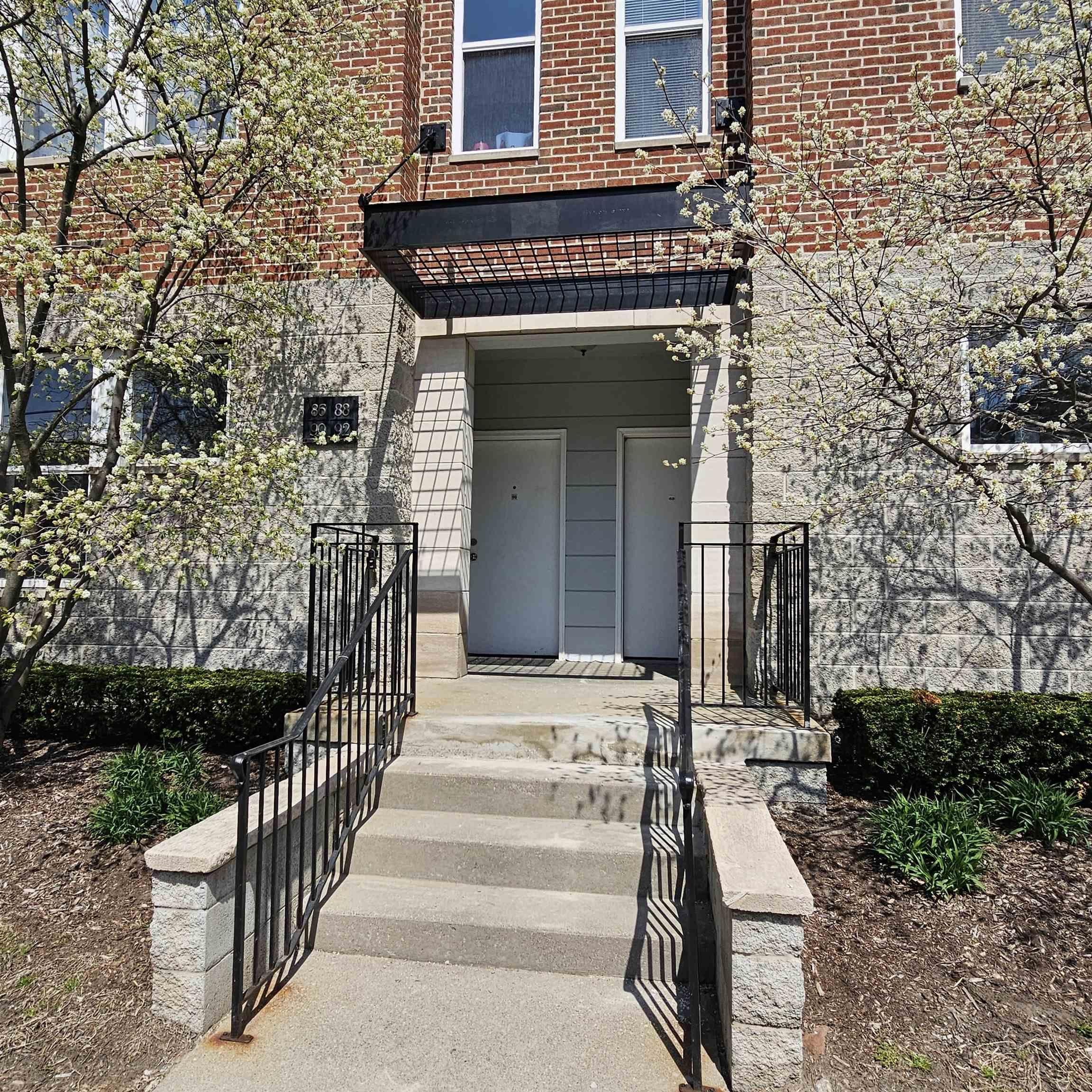 90 Clinton Street, 2, Mount Clemens, MI 48043 — Photo 2