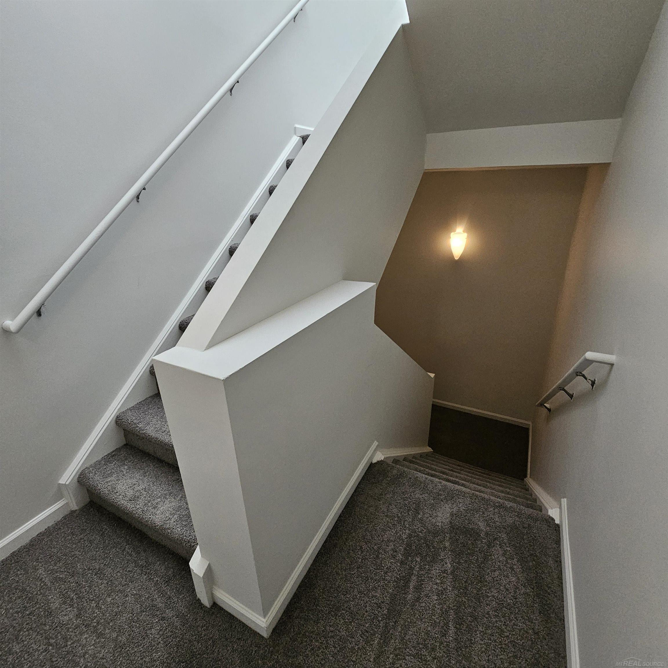 90 Clinton Street, 2, Mount Clemens, MI 48043 — Photo 6