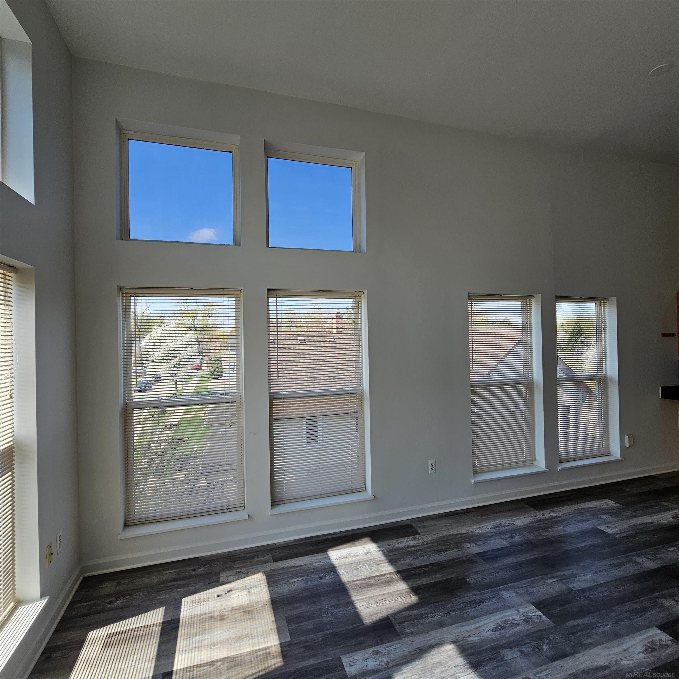 90 Clinton Street, 2, Mount Clemens, MI 48043 — Photo 11