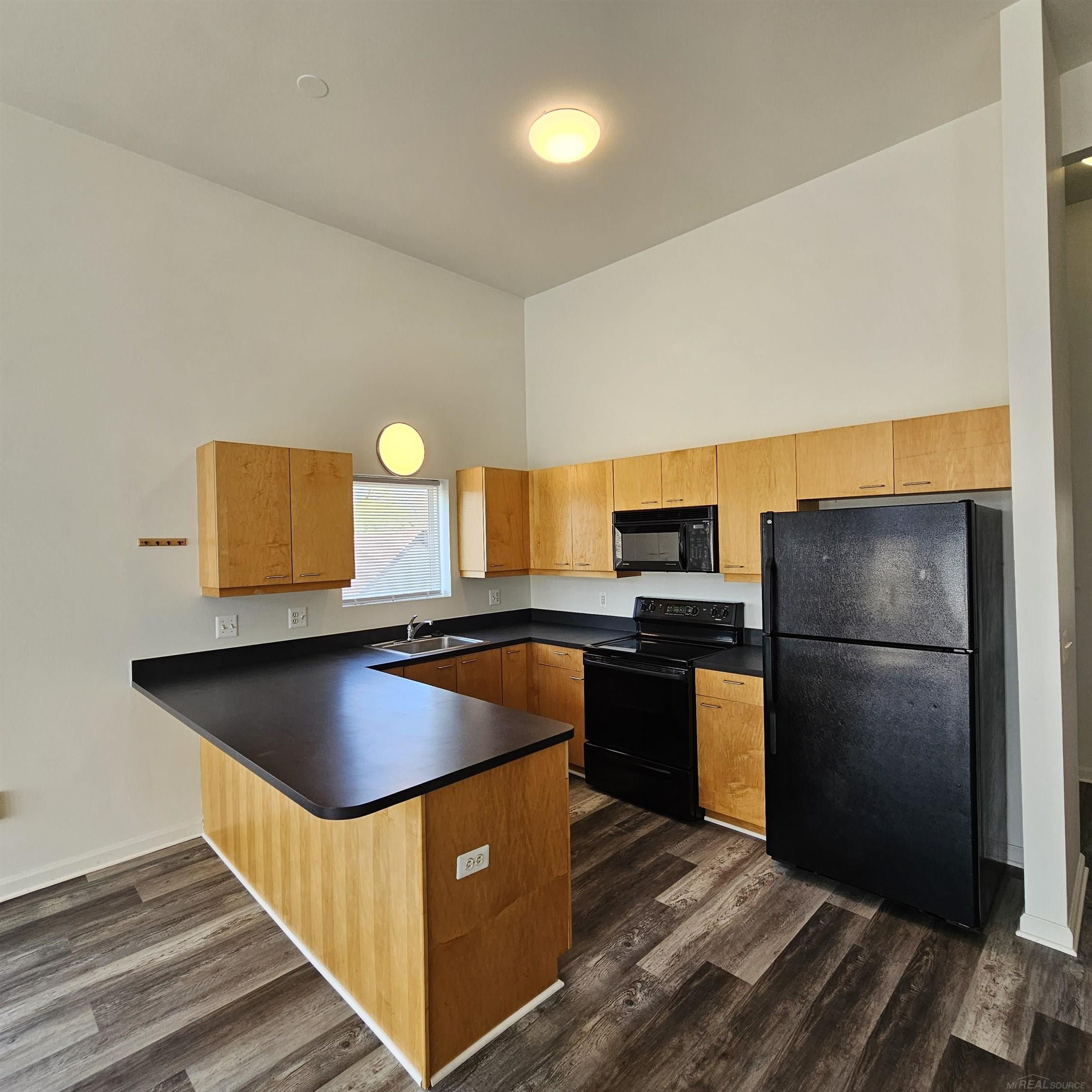 90 Clinton Street, 2, Mount Clemens, MI 48043 — Photo 13