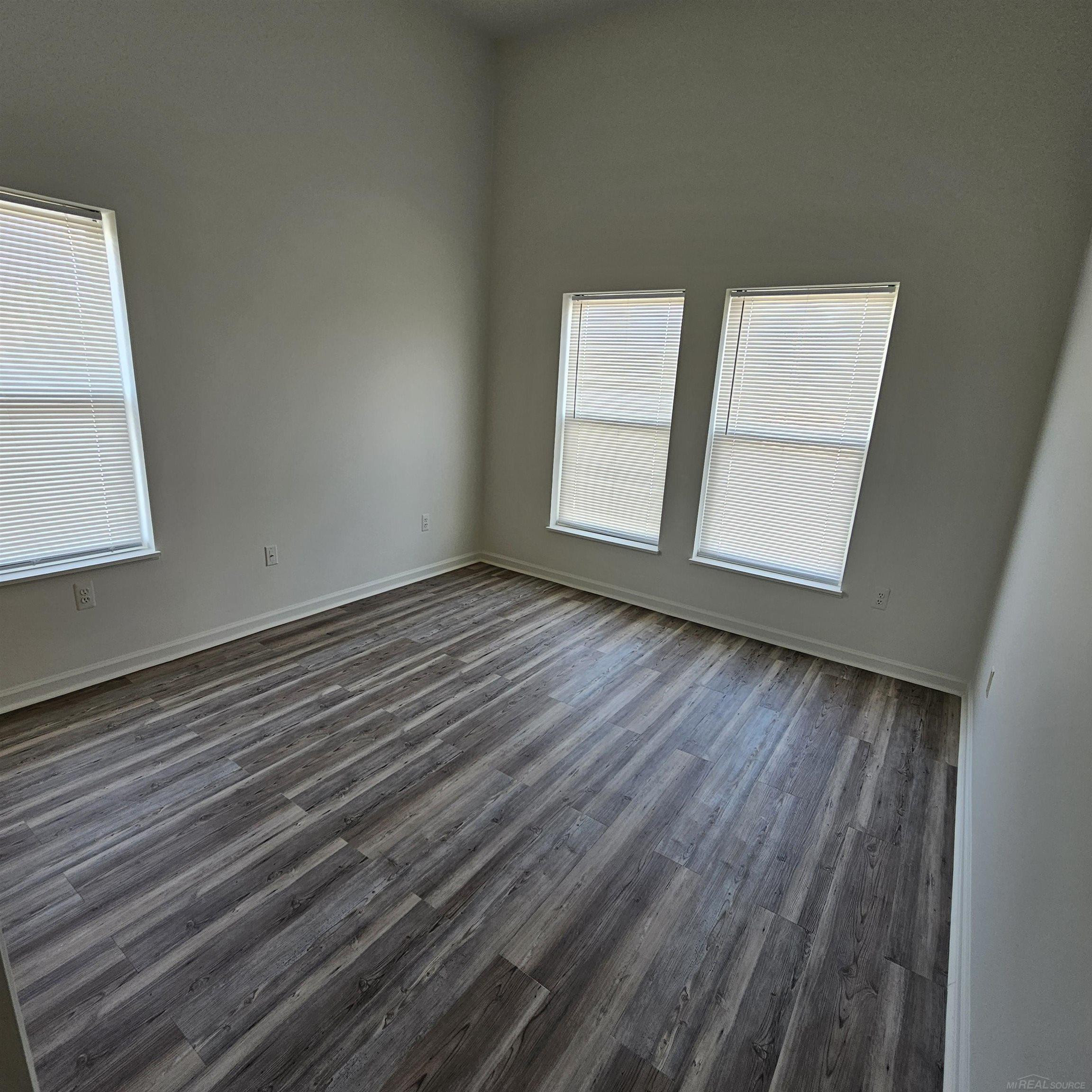 90 Clinton Street, 2, Mount Clemens, MI 48043 — Photo 30