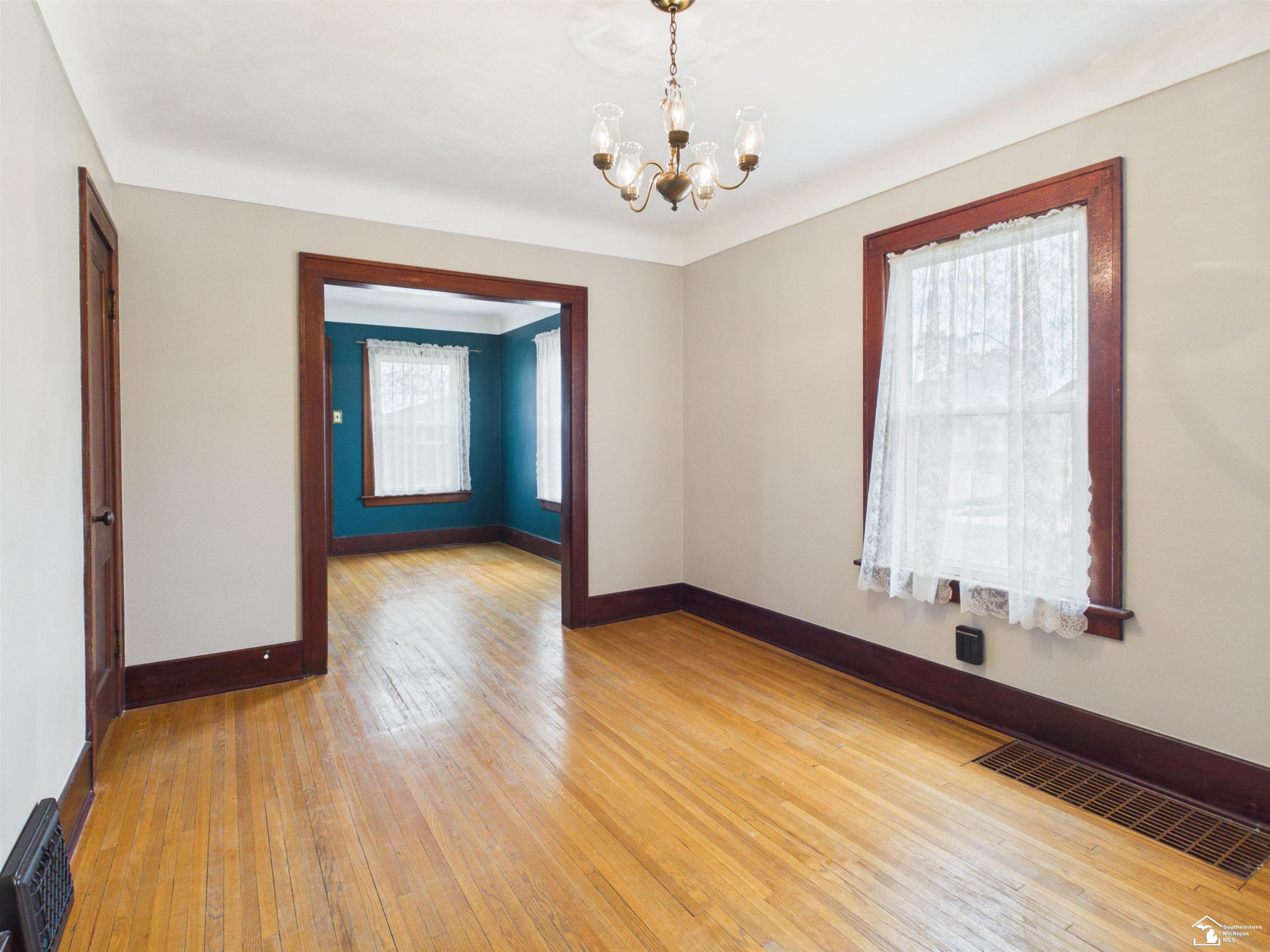 823 Michigan Avenue, Monroe, MI 48162 — Photo 12