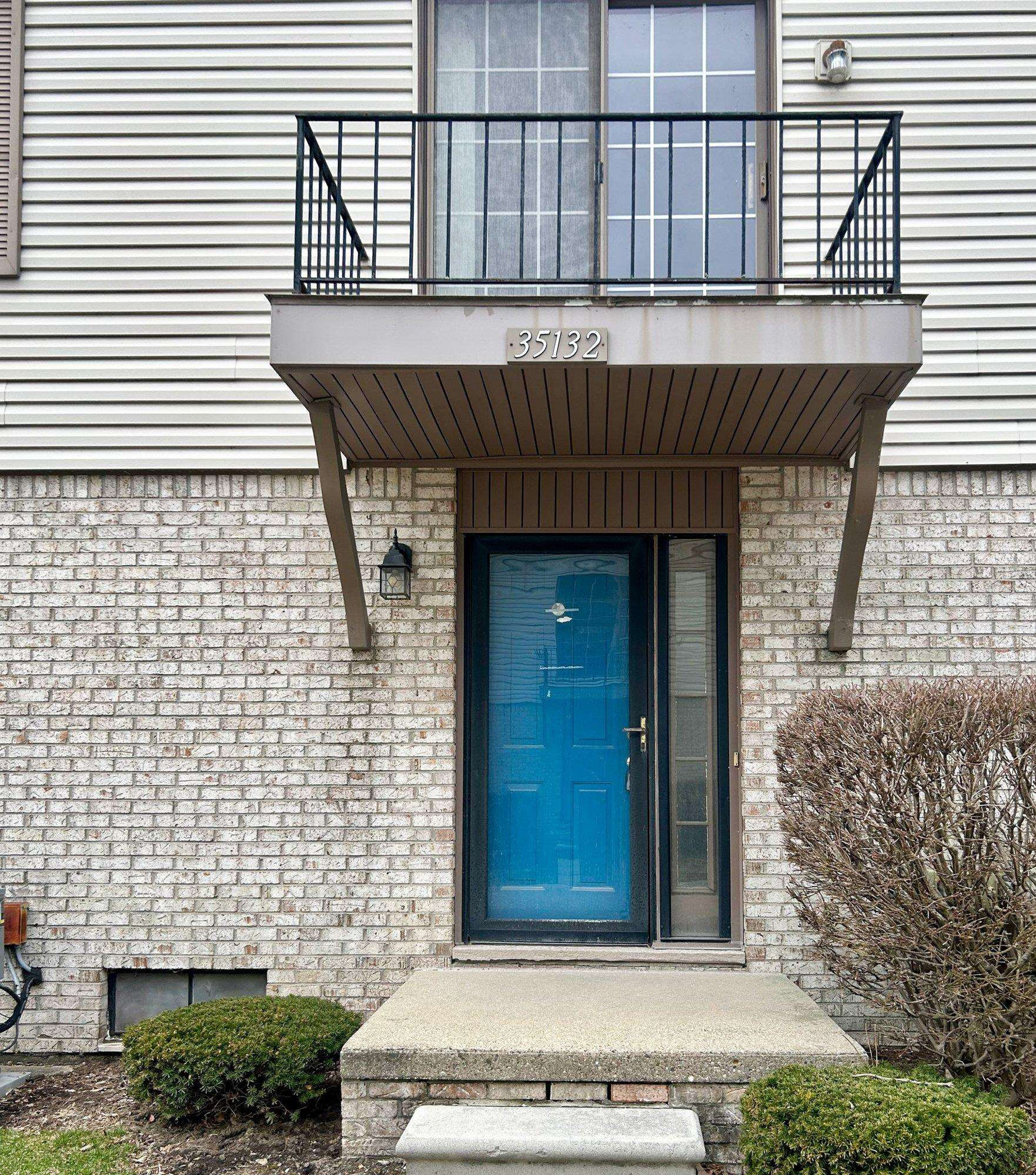 35132 N Bay Circle, 16, MI — Photo 5