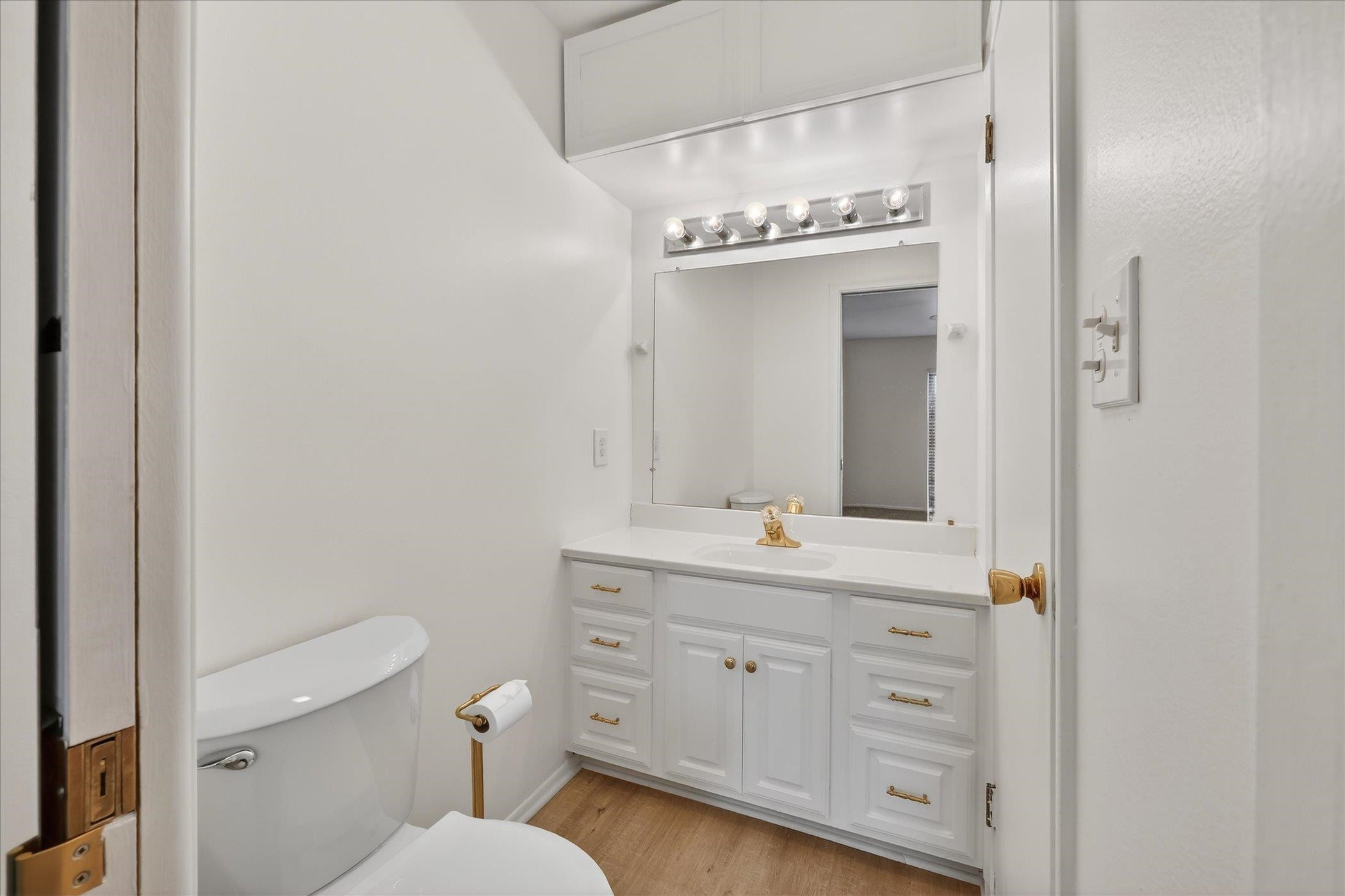 35132 N Bay Circle, 16, MI — Photo 19