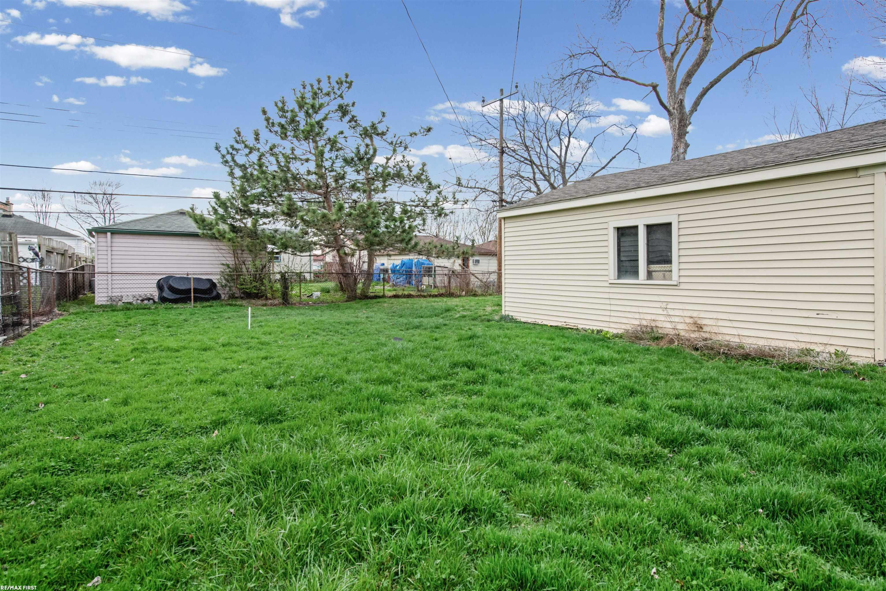 26101 Compson Street, Roseville, MI 48066 — Photo 23