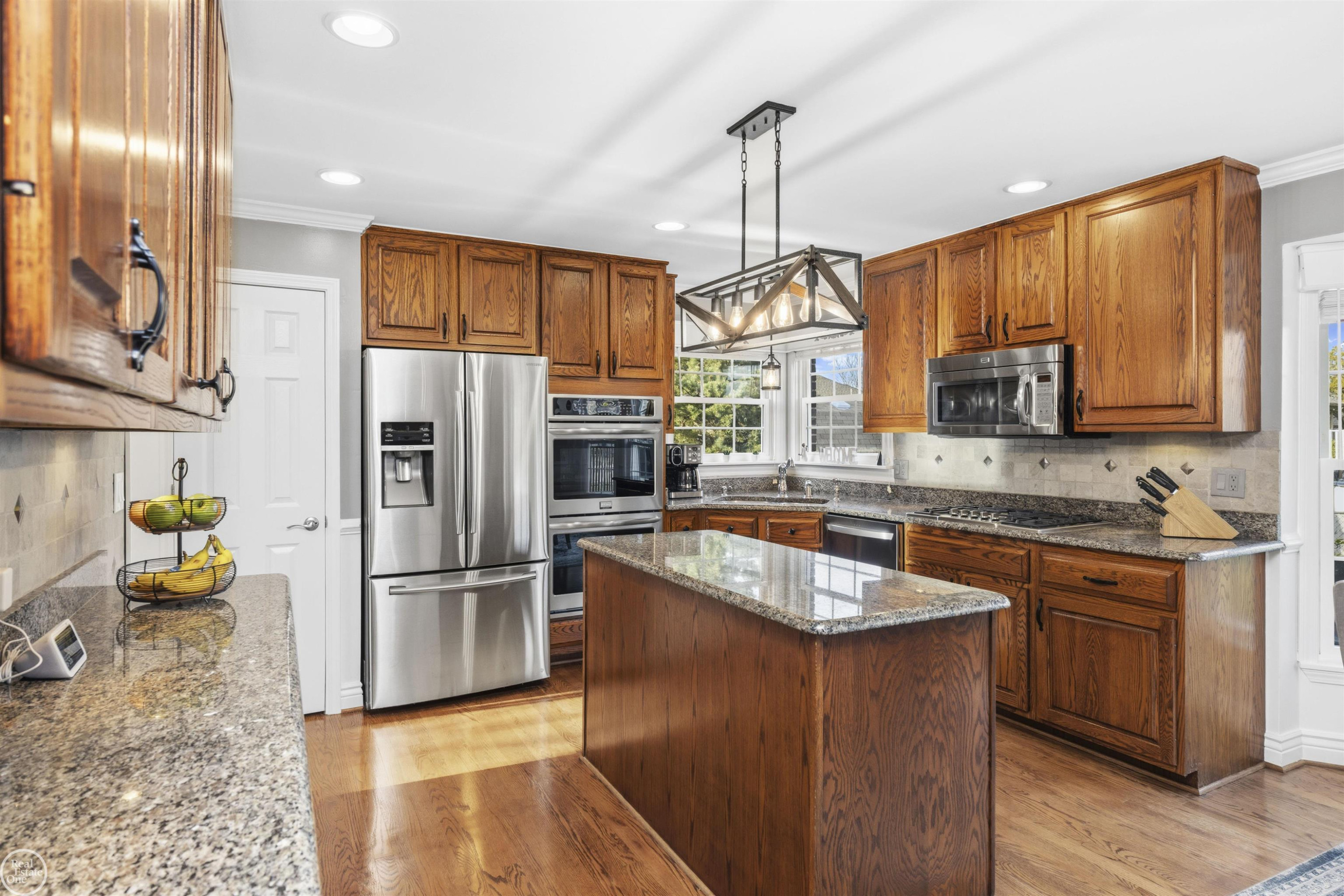 48034 Amanda Drive, Macomb, MI 48044 — Photo 10
