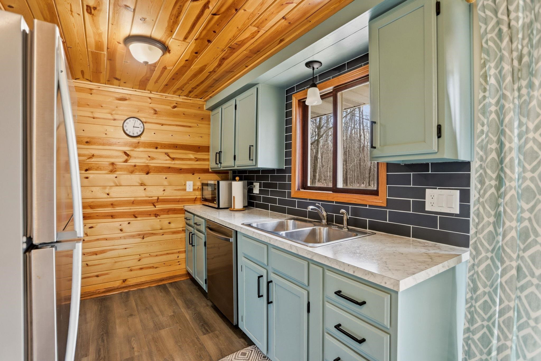 249 W Miller Road, Midland, MI 48640 — Photo 14
