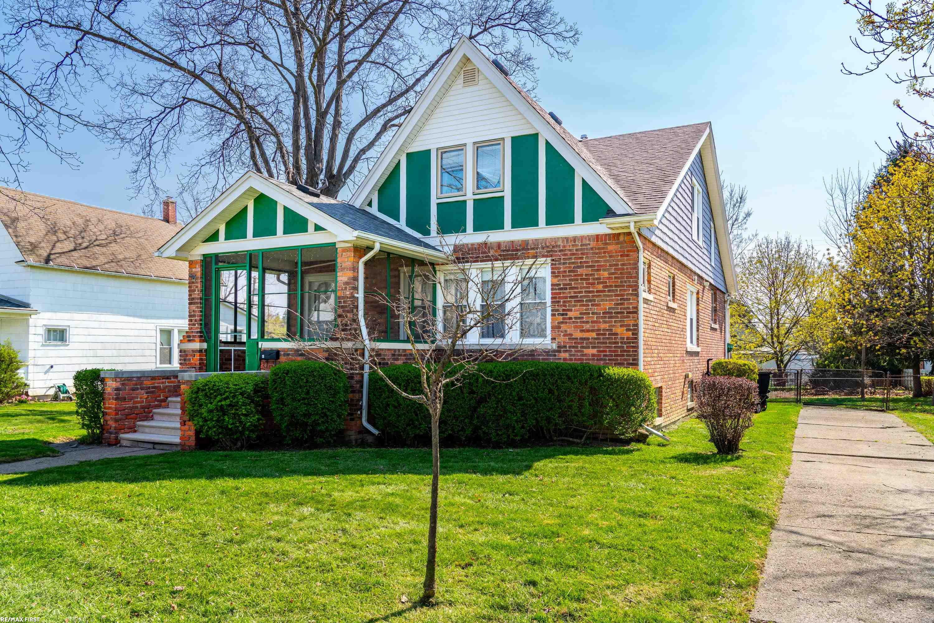 41 Beyne Street, Mount Clemens, MI 48043 — front exterior