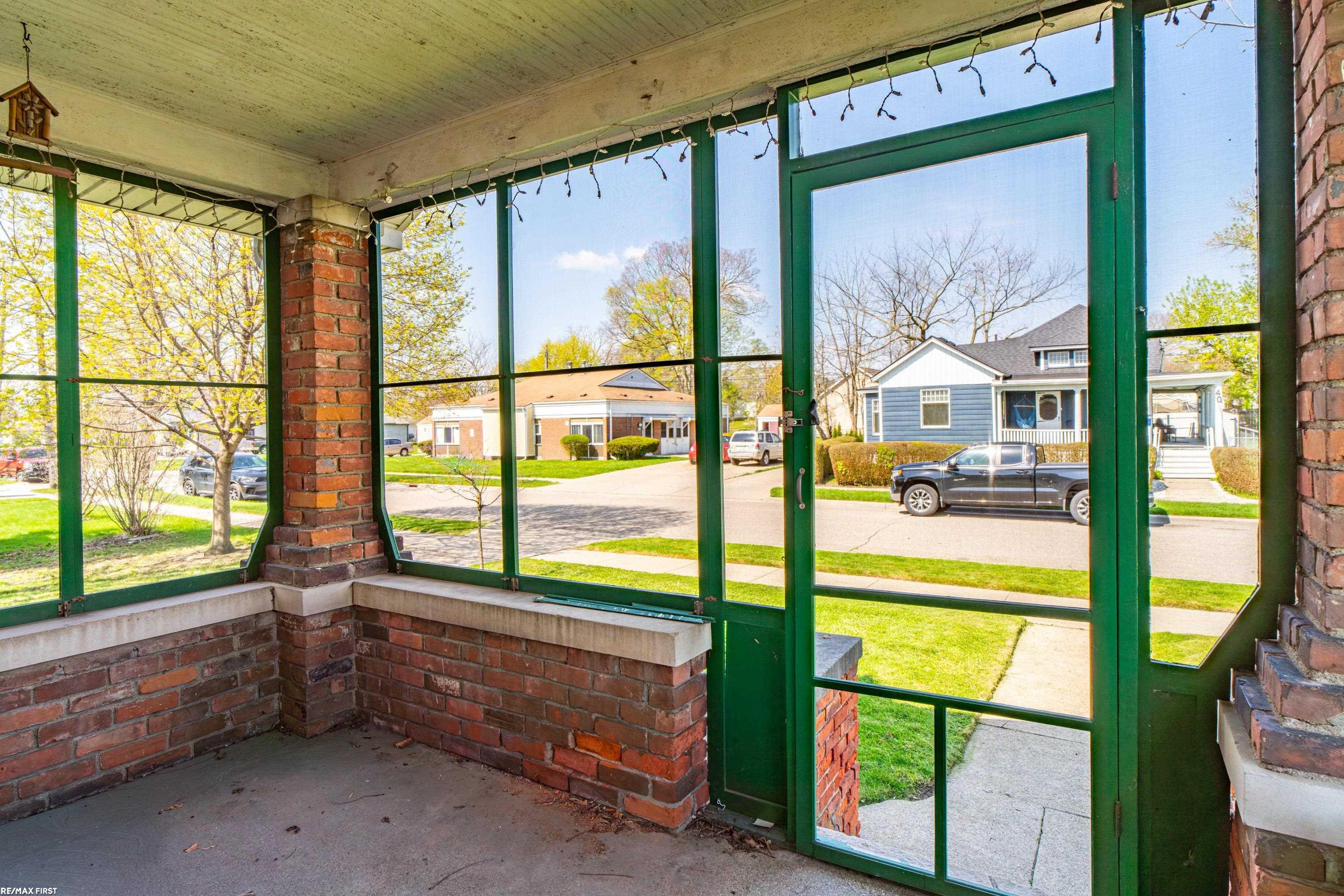 41 Beyne Street, Mount Clemens, MI 48043 — Photo 12