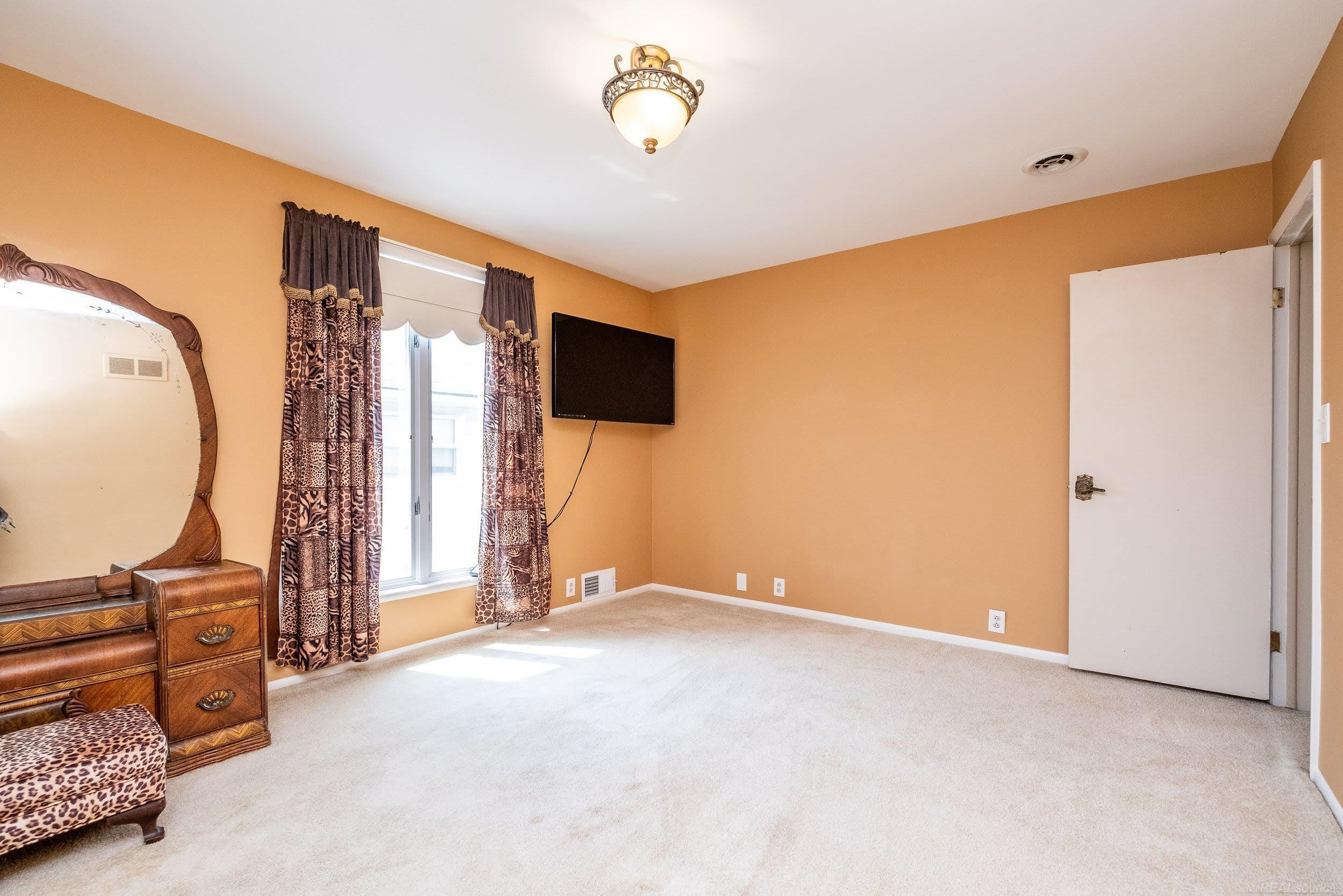 22808 Harmon Street, Saint Clair Shores, MI 48080 — Photo 33