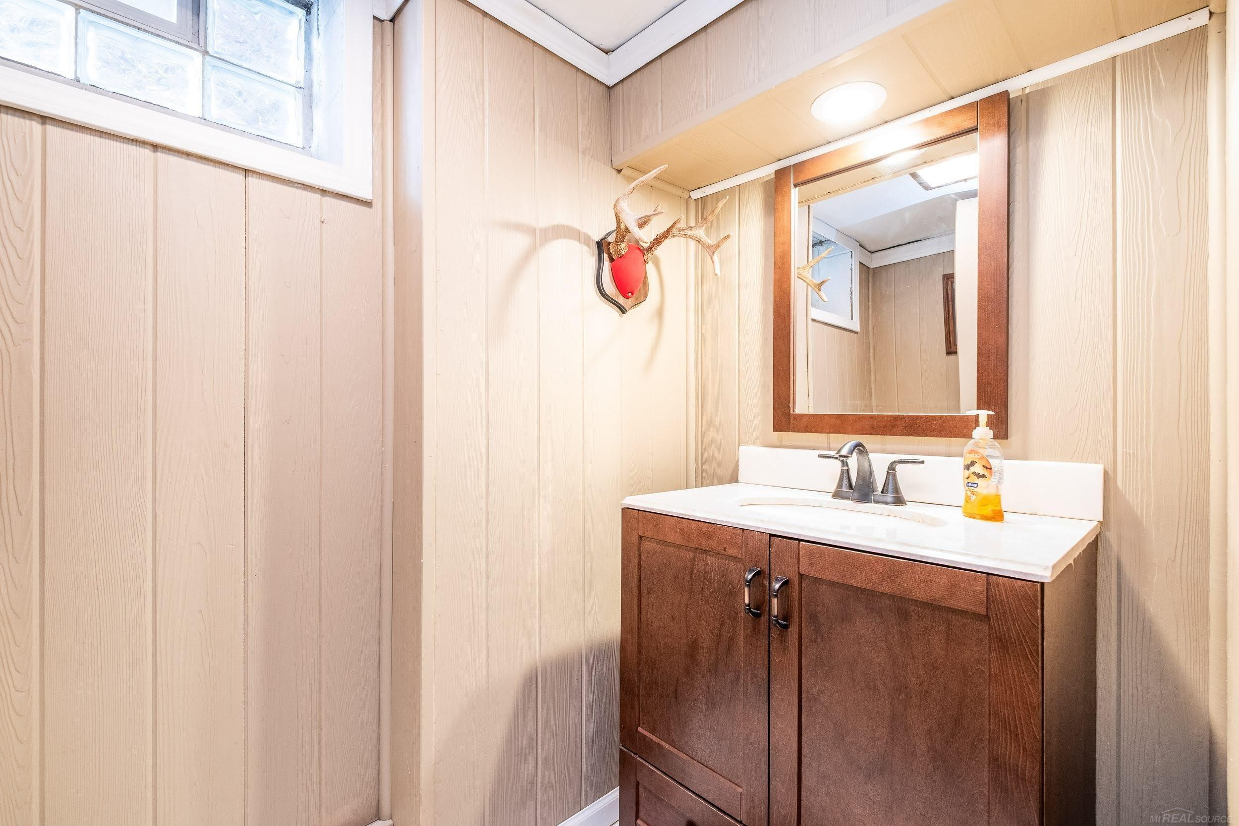 22808 Harmon Street, Saint Clair Shores, MI 48080 — Photo 44