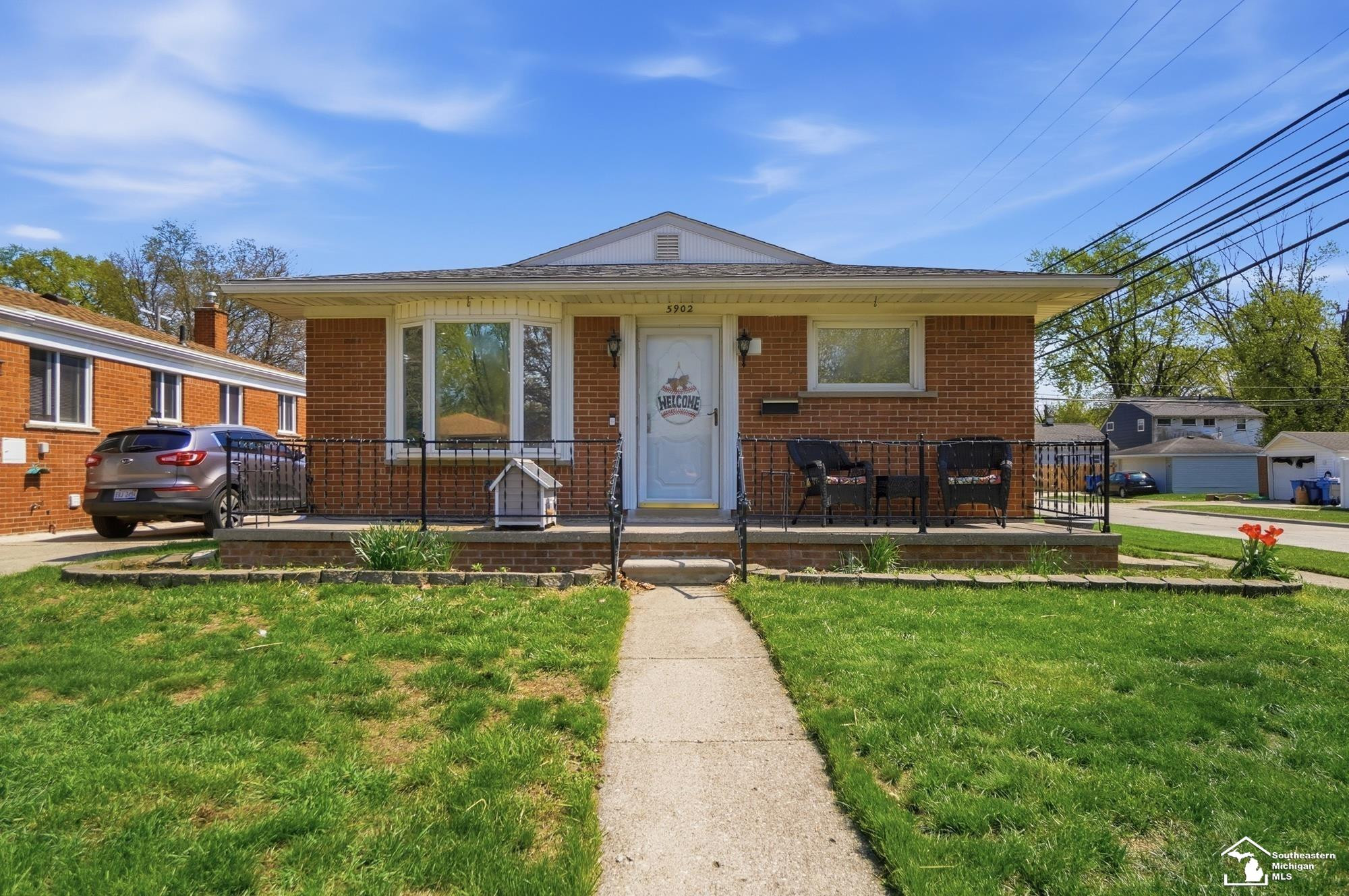 5902 N Lafayette Street, Dearborn Heights, MI 48127 — front exterior