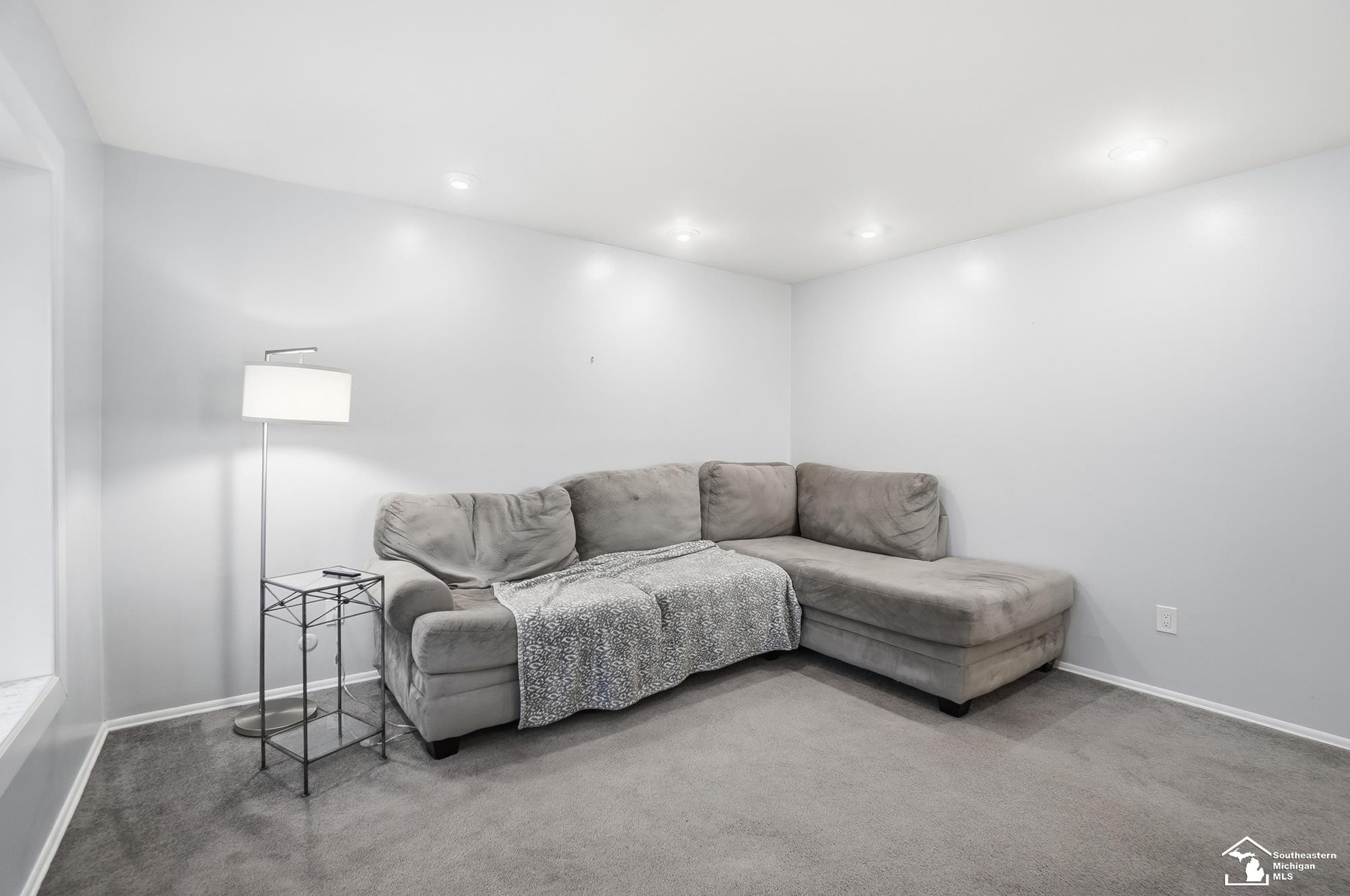 5902 N Lafayette Street, Dearborn Heights, MI 48127 — Photo 5