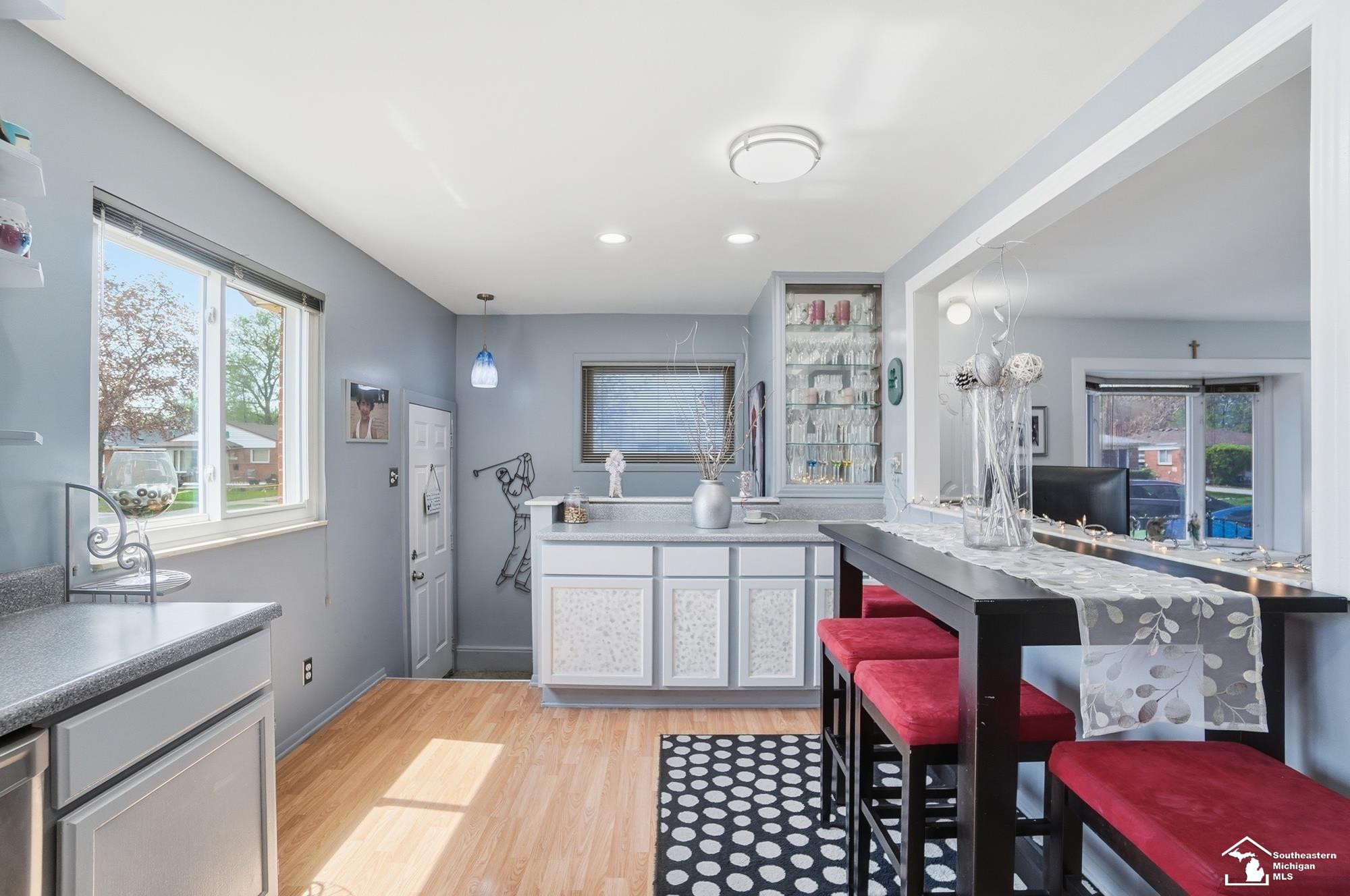 5902 N Lafayette Street, Dearborn Heights, MI 48127 — Photo 12