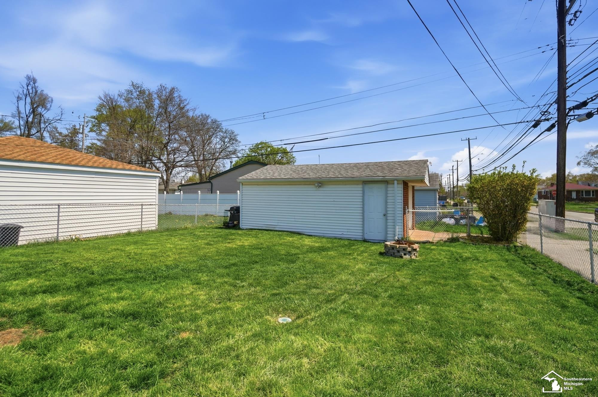 5902 N Lafayette Street, Dearborn Heights, MI 48127 — Photo 39