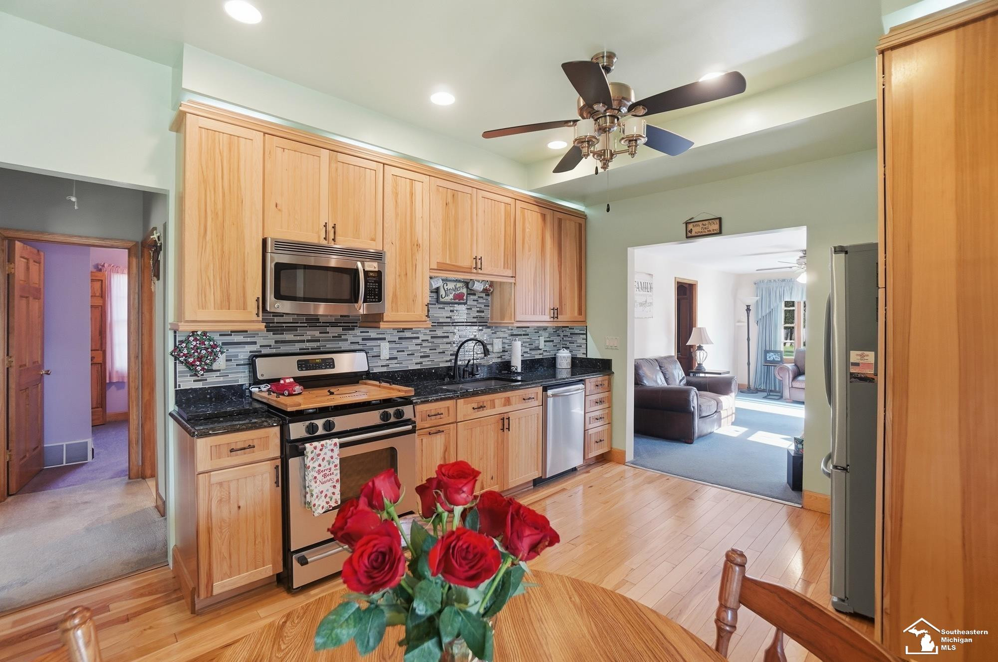 660 Pickard Road, Temperance, MI 48182 — Photo 23