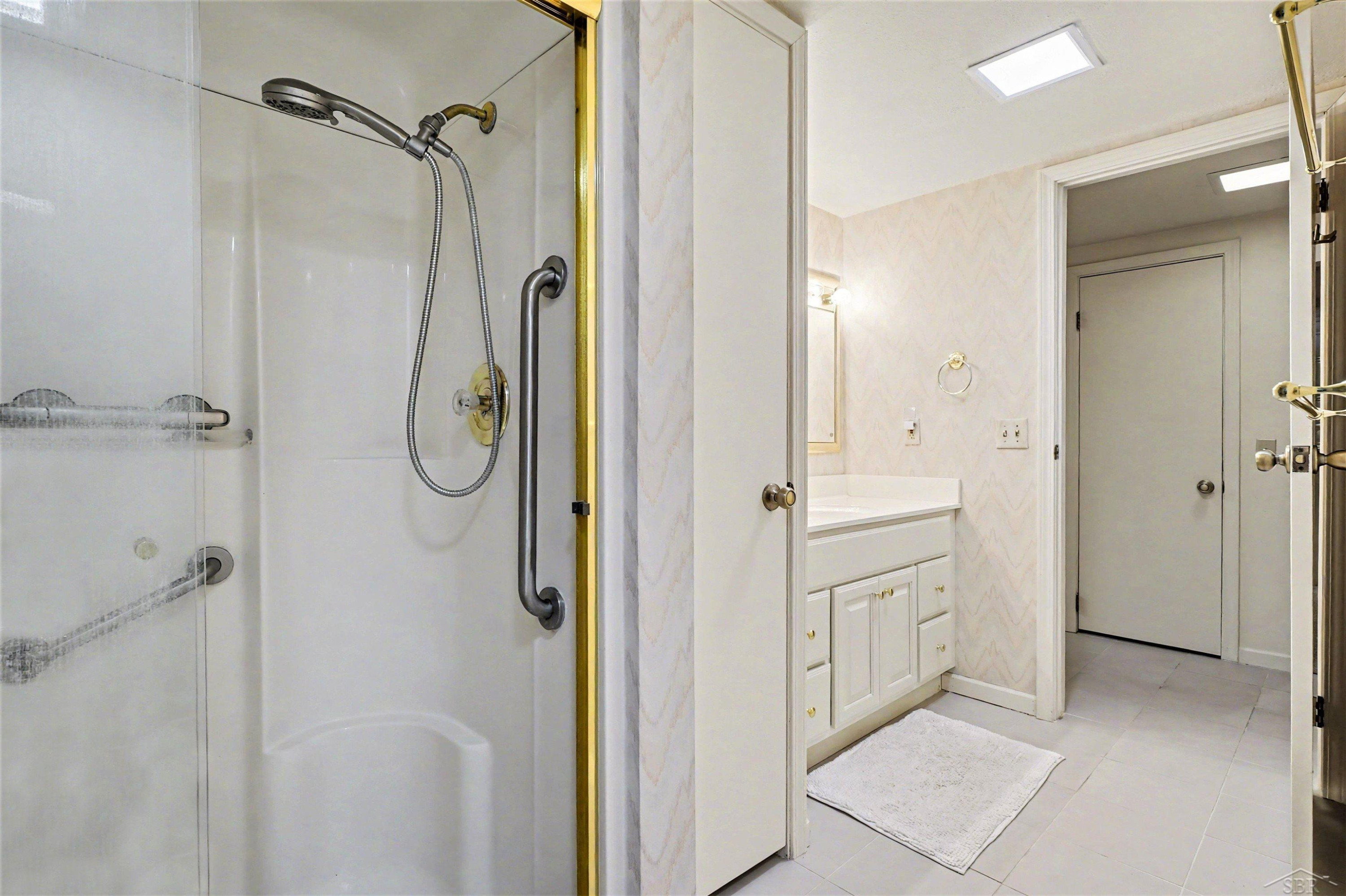 4872 W Michigan Avenue, Saginaw, MI 48638 — Photo 17