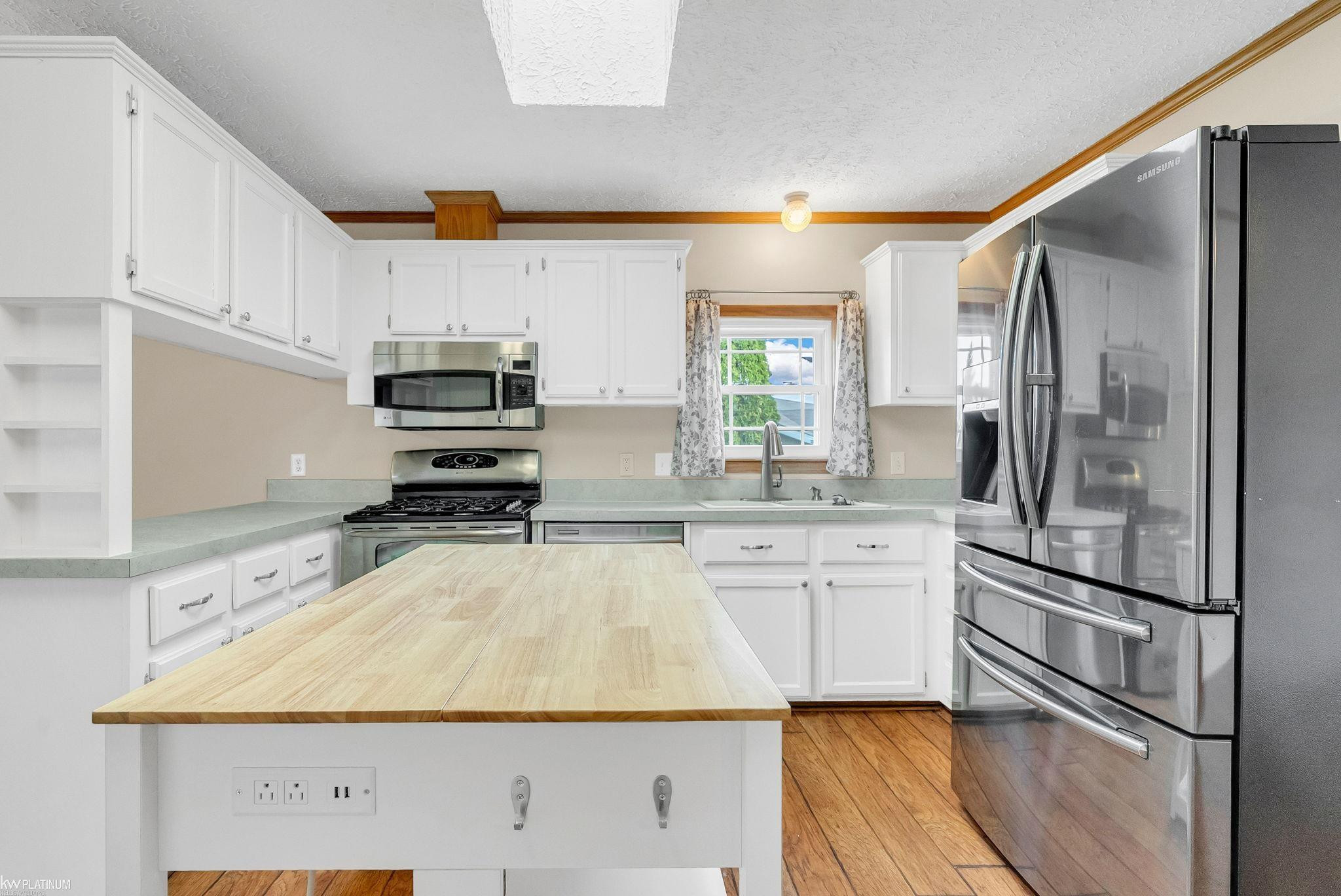 15 Ridgeway Street, Saline, MI 48176 — Photo 6