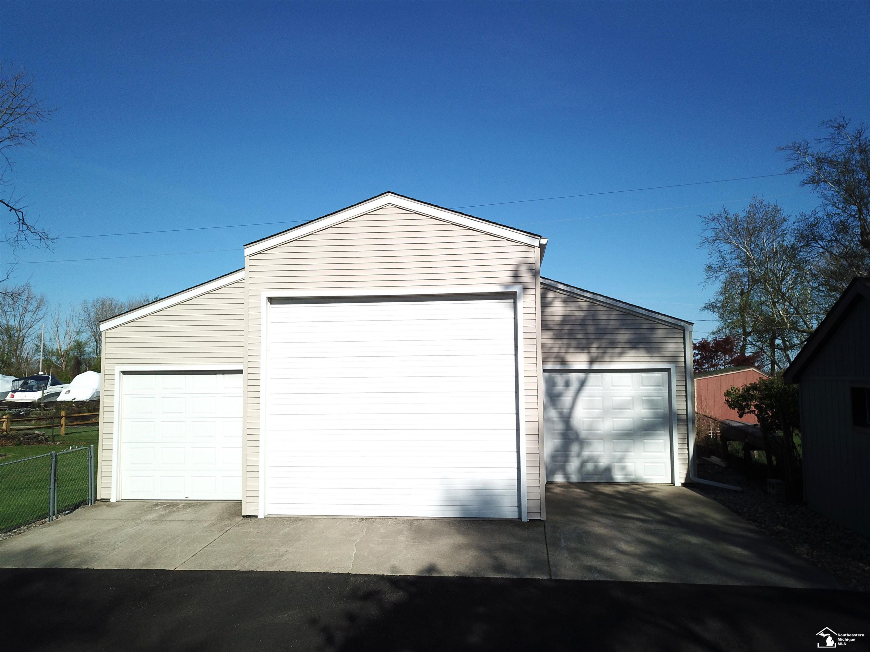 6551 edgewater Drive, Erie, MI — Photo 12