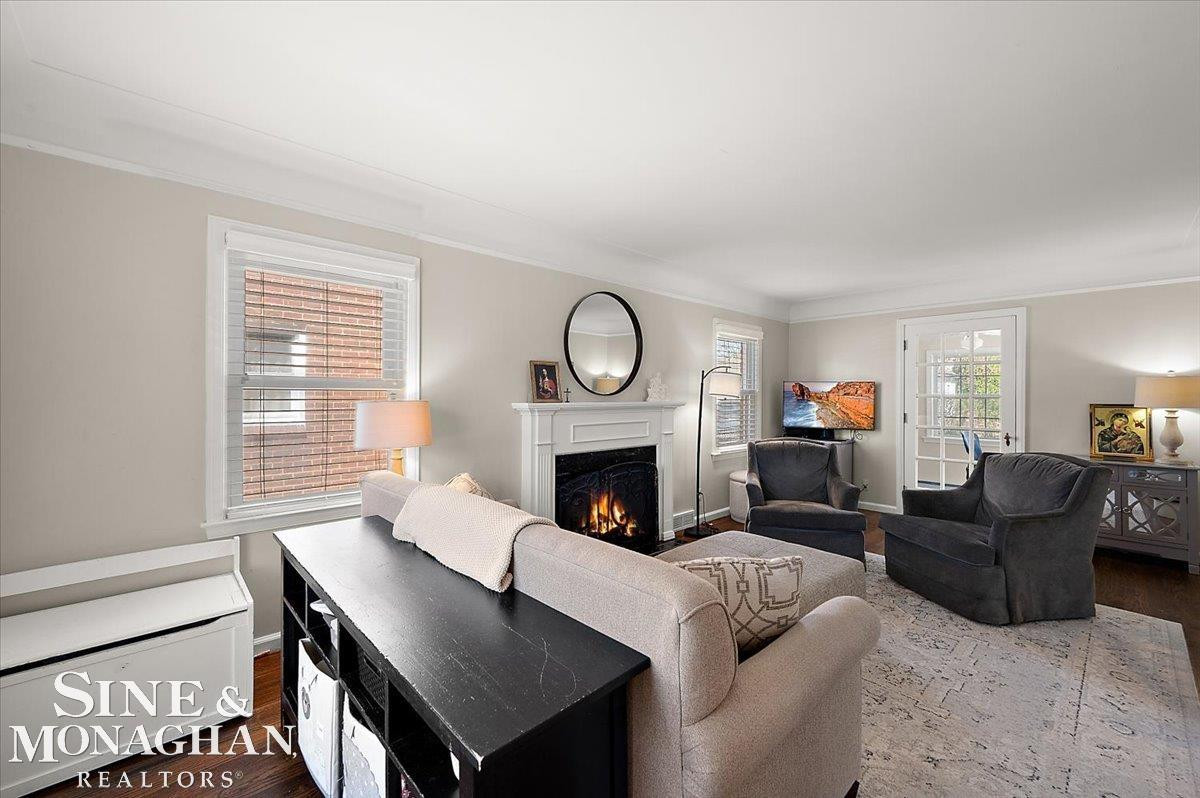 1866 Country Club Road, Grosse Pointe Woods, MI 48236 — Photo 3