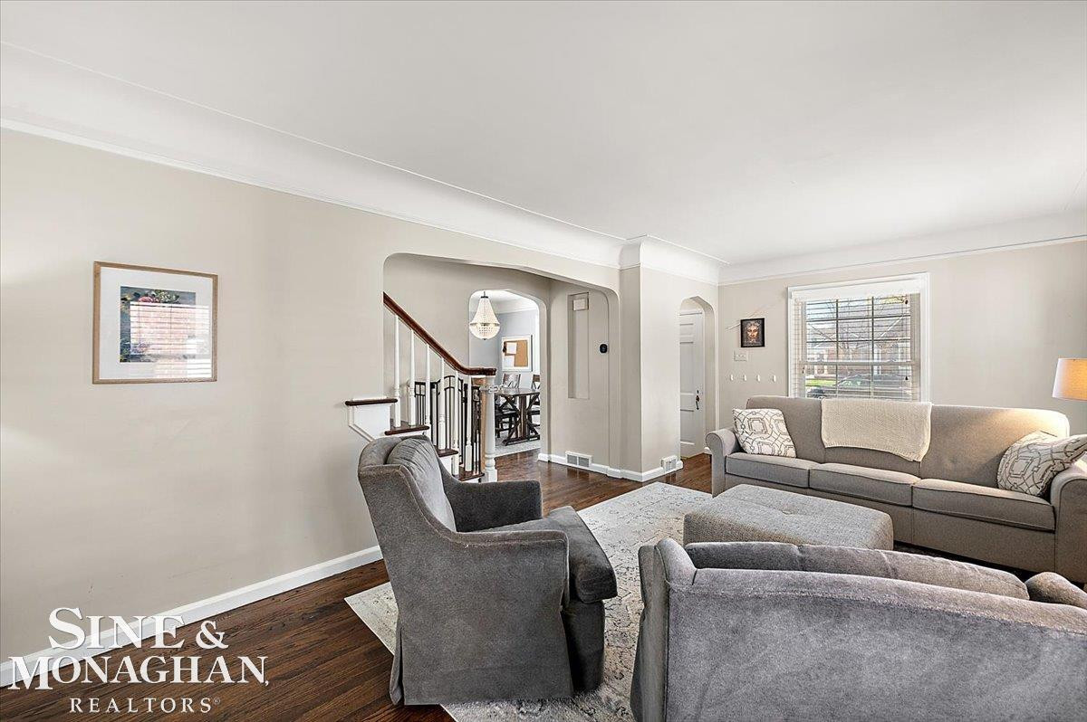 1866 Country Club Road, Grosse Pointe Woods, MI 48236 — Photo 11