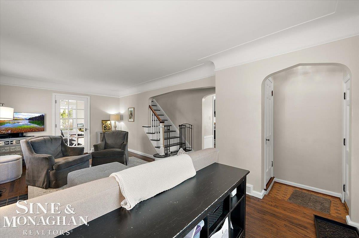 1866 Country Club Road, Grosse Pointe Woods, MI 48236 — Photo 12
