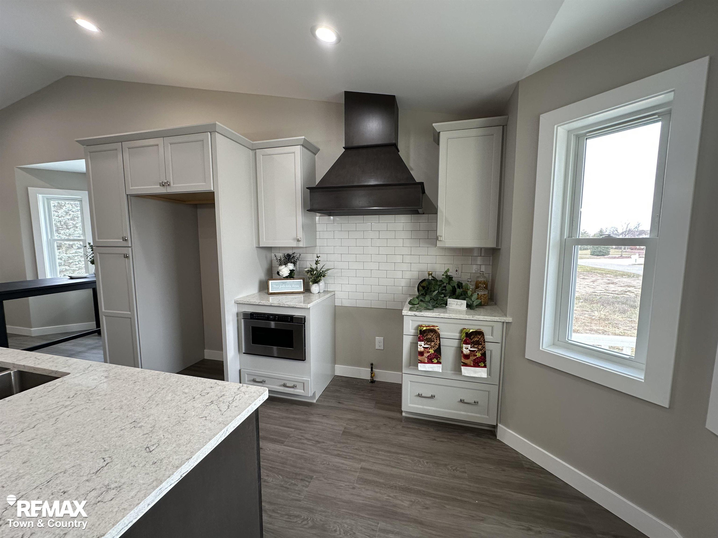 1473 Mallard Circle, Owosso, MI 48867 — Photo 4