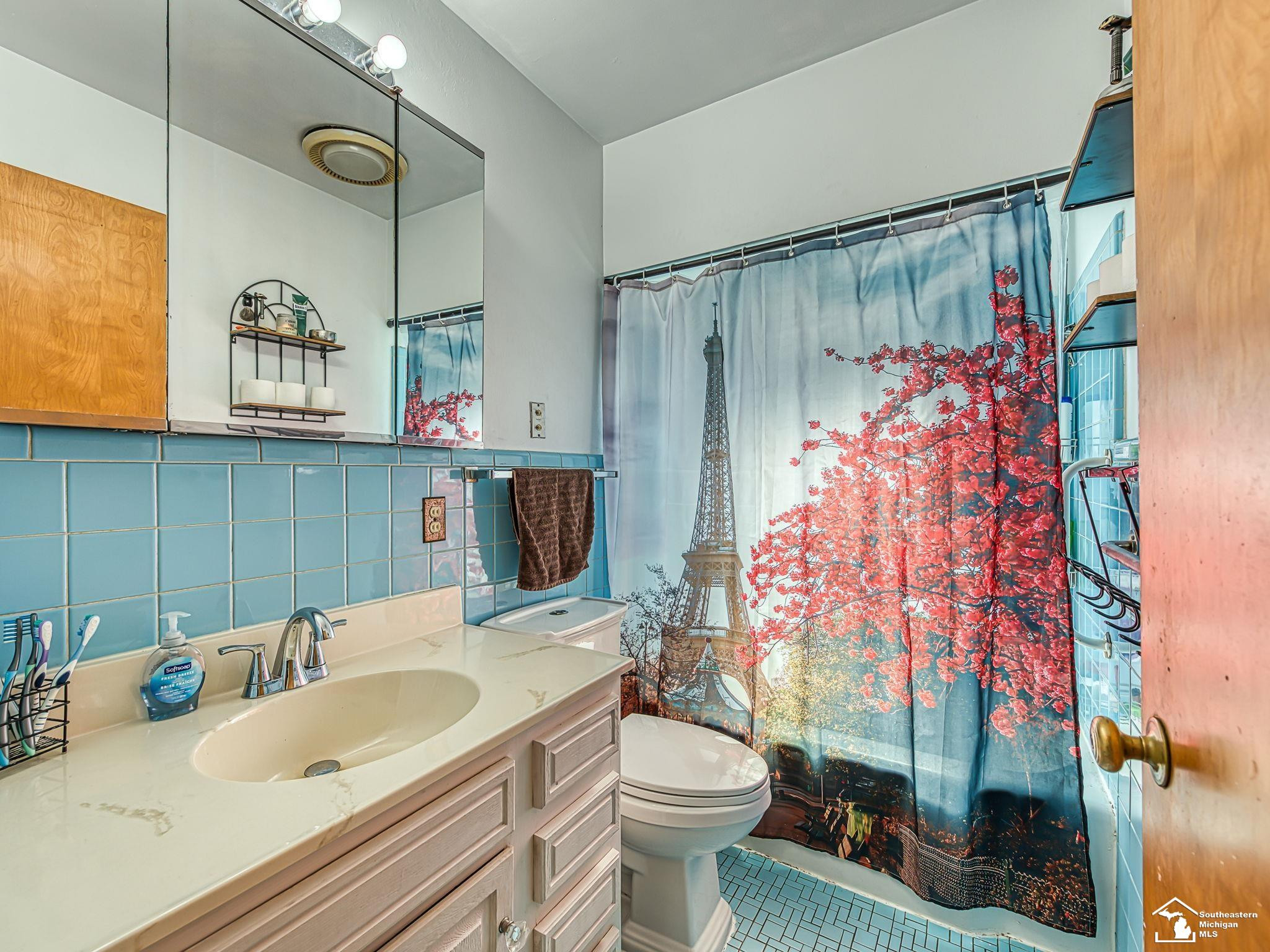 318 E Grove Street, Monroe, MI 48162 — Photo 14