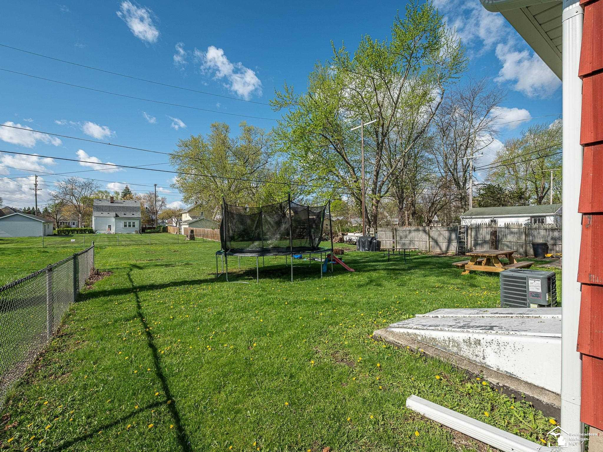 318 E Grove Street, Monroe, MI 48162 — Photo 26