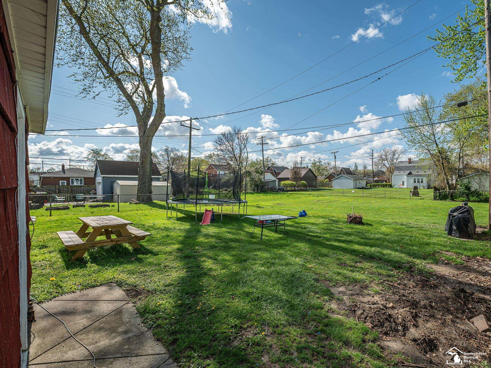 318 E Grove Street, Monroe, MI 48162 — Photo 29