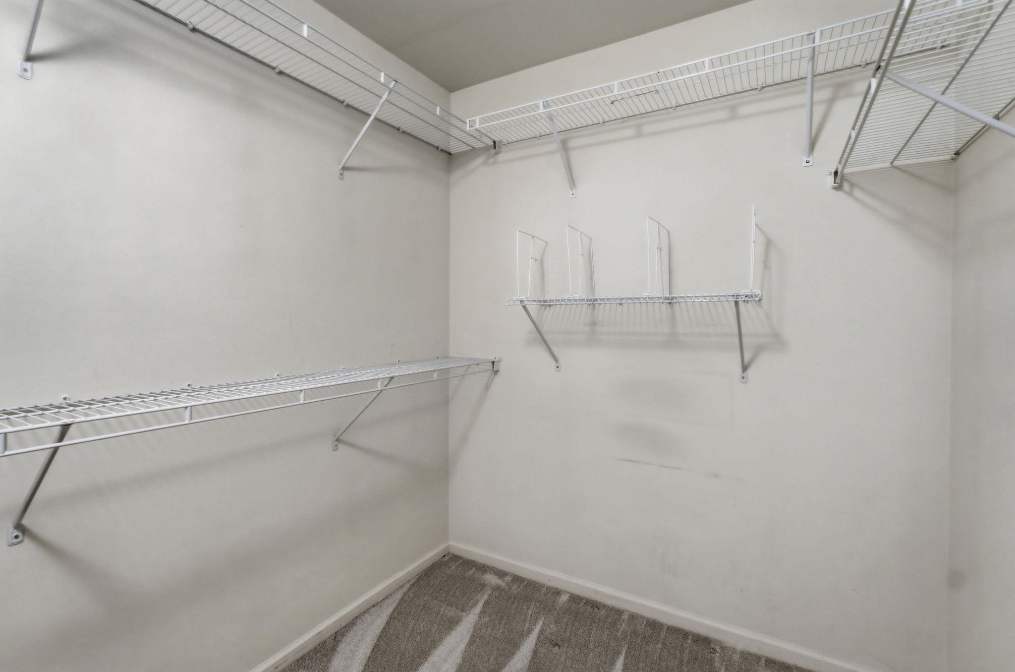 17233 Pond Drive, Clinton Twp, MI 48038 — Photo 18