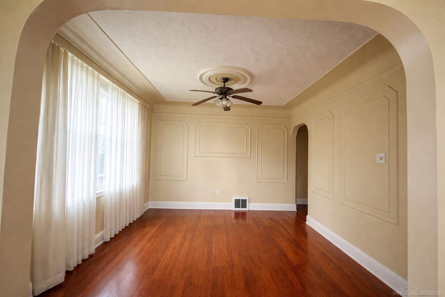 18866 Hull Street, Highland Park, MI 48203 — Photo 9