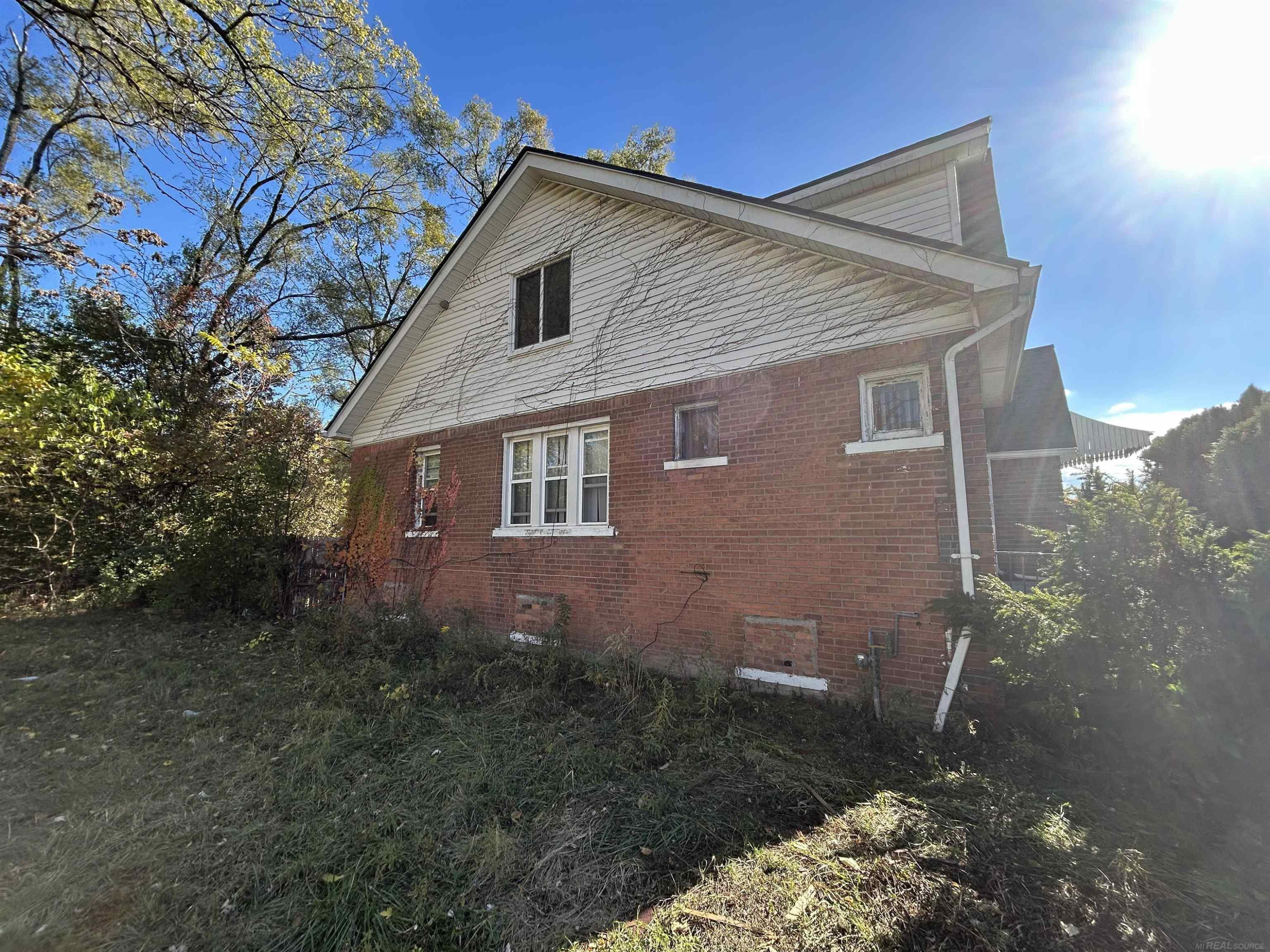 18866 Hull Street, Highland Park, MI 48203 — Photo 16