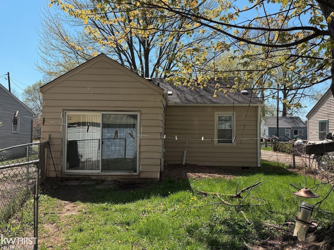 1387 Webber Avenue, Burton, MI 48529 — Photo 13