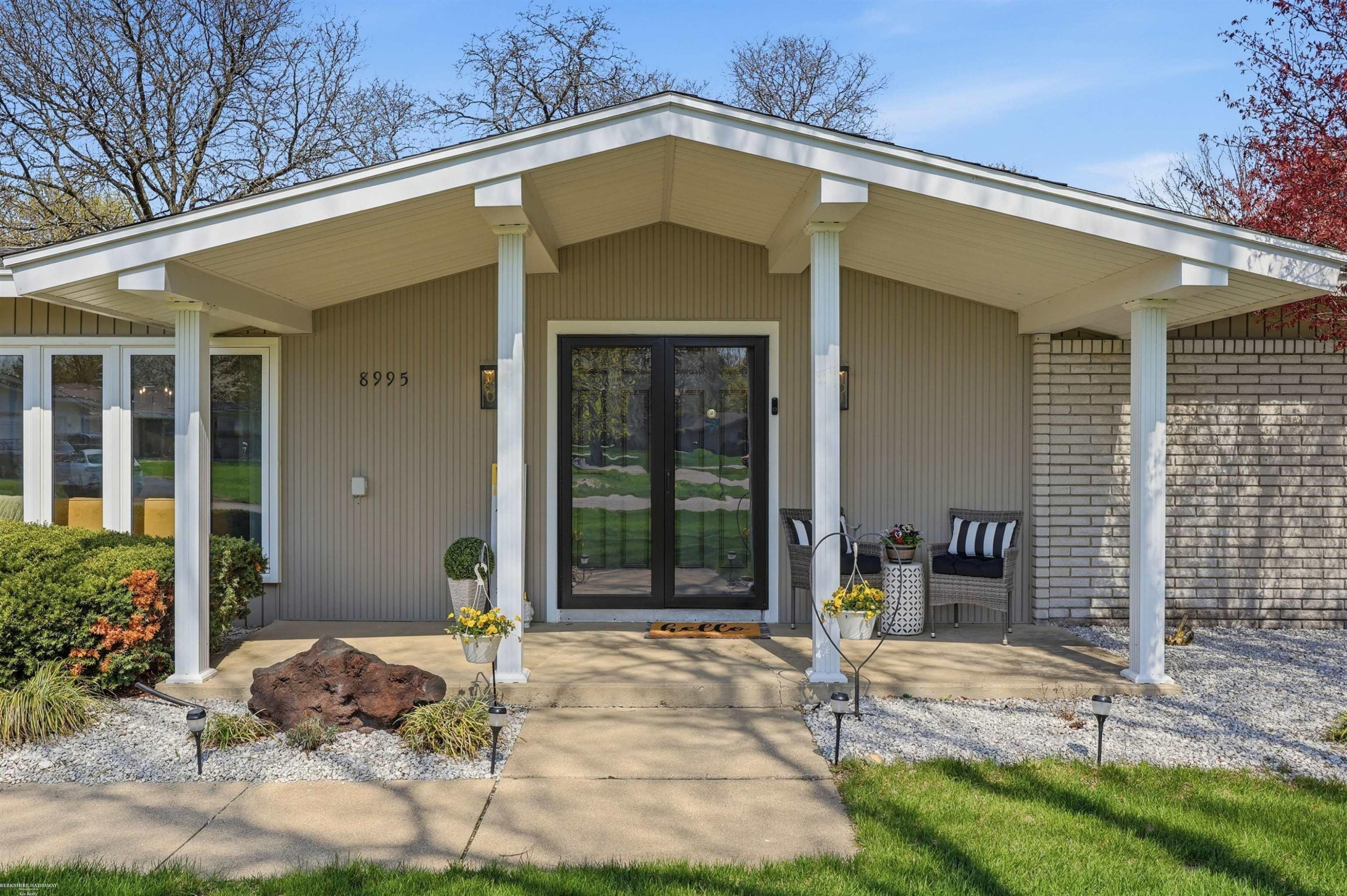 8995 Carriage hill Drive, Shelby Twp, MI 48317 — Photo 3