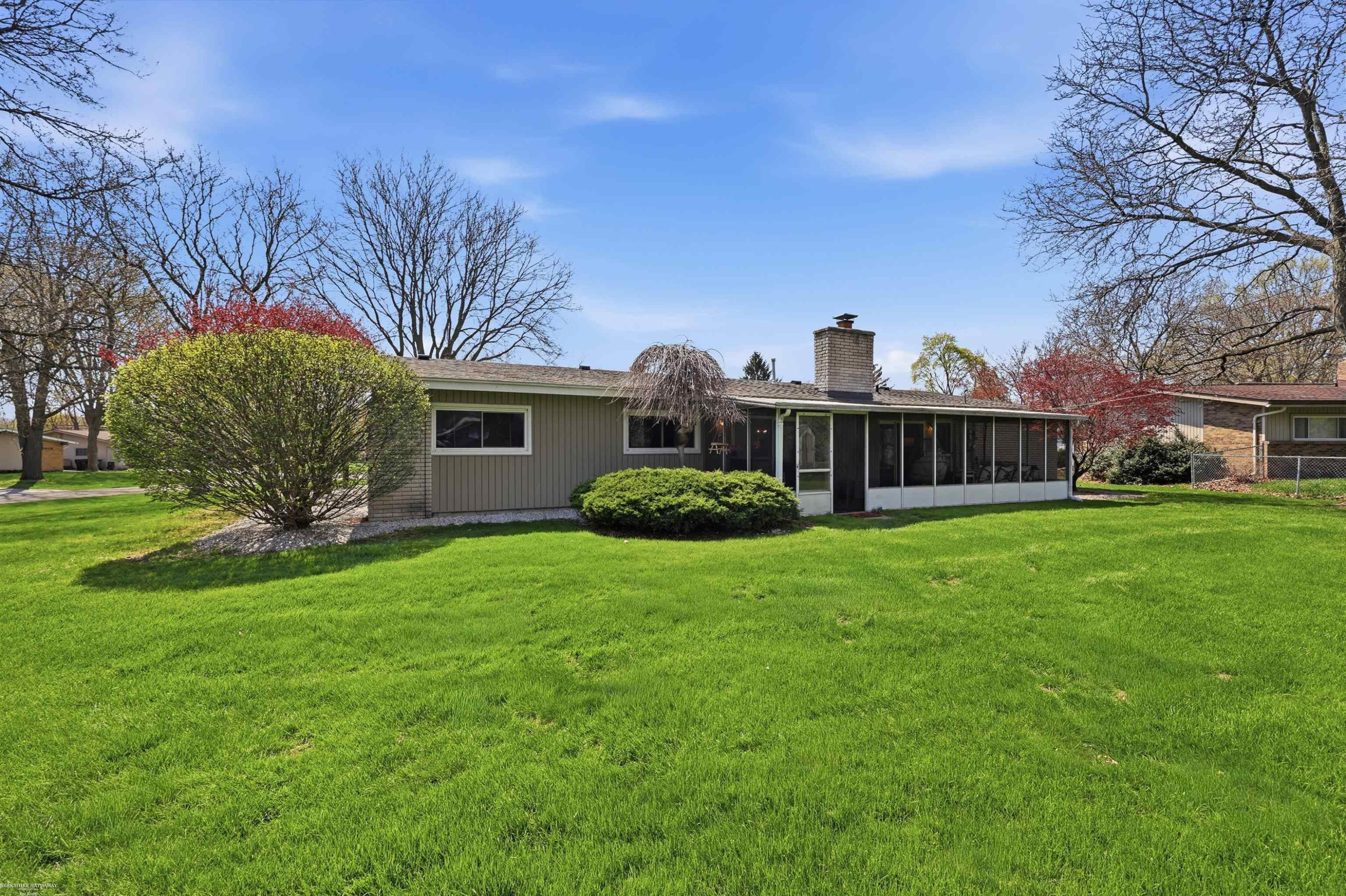8995 Carriage hill Drive, Shelby Twp, MI 48317 — Photo 41