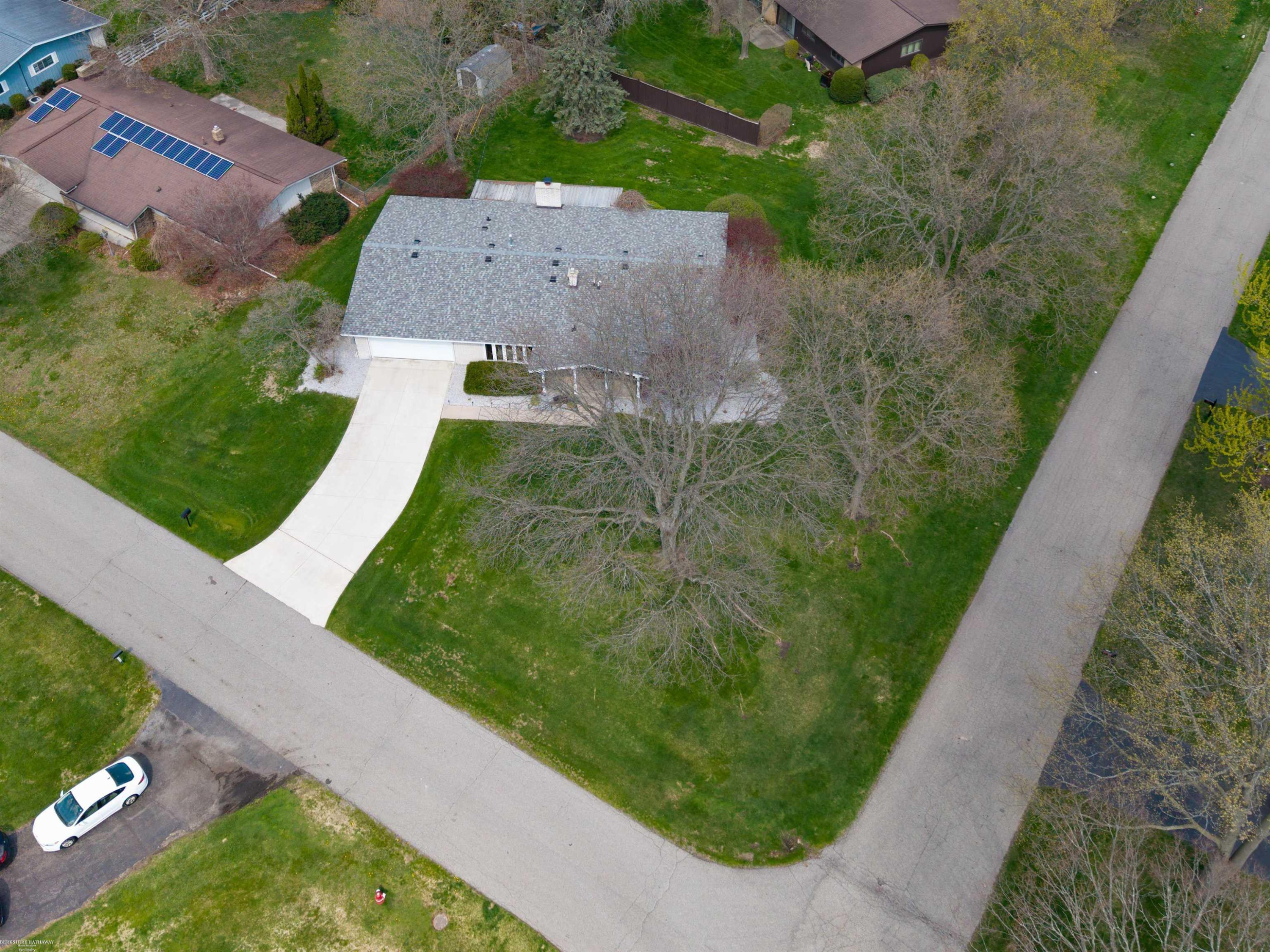 8995 Carriage hill Drive, Shelby Twp, MI 48317 — Photo 42