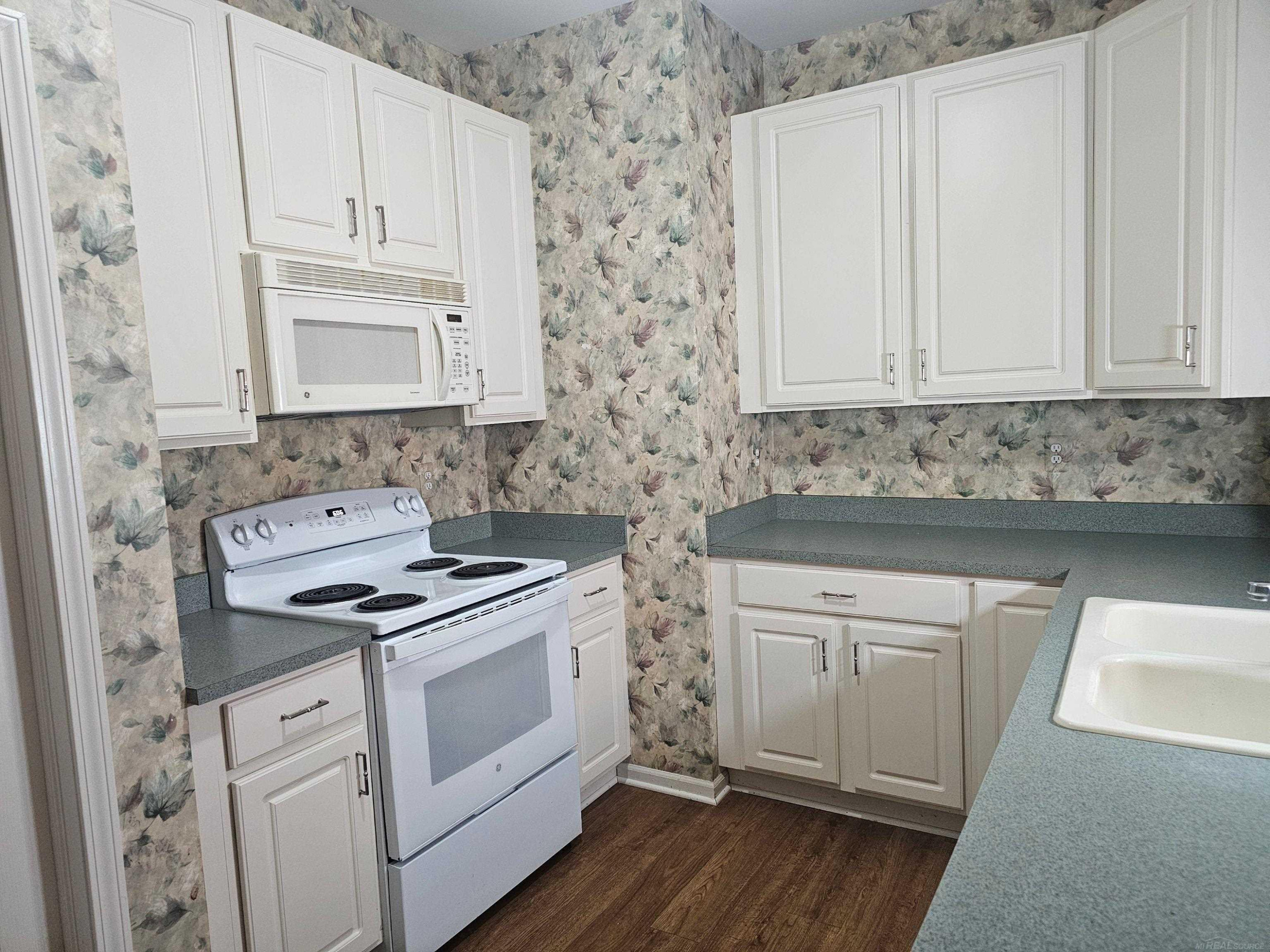 25951 Waterway Drive, MI — Photo 9